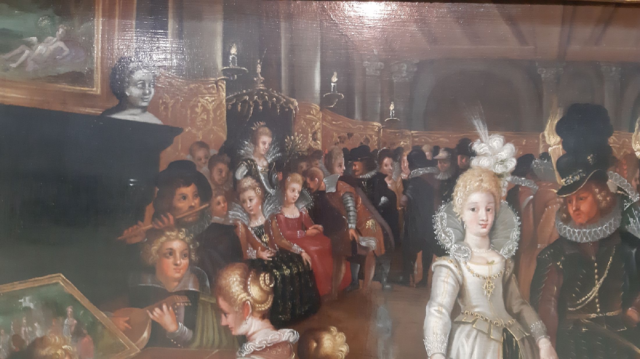 Detail f: Unbekannter Künstler, Niederlande, um 1830, vielfigurige höfische Gesellschaft bei einem Klavierkonzert, Öl auf zweiteiliger Holzplatte, feine ...