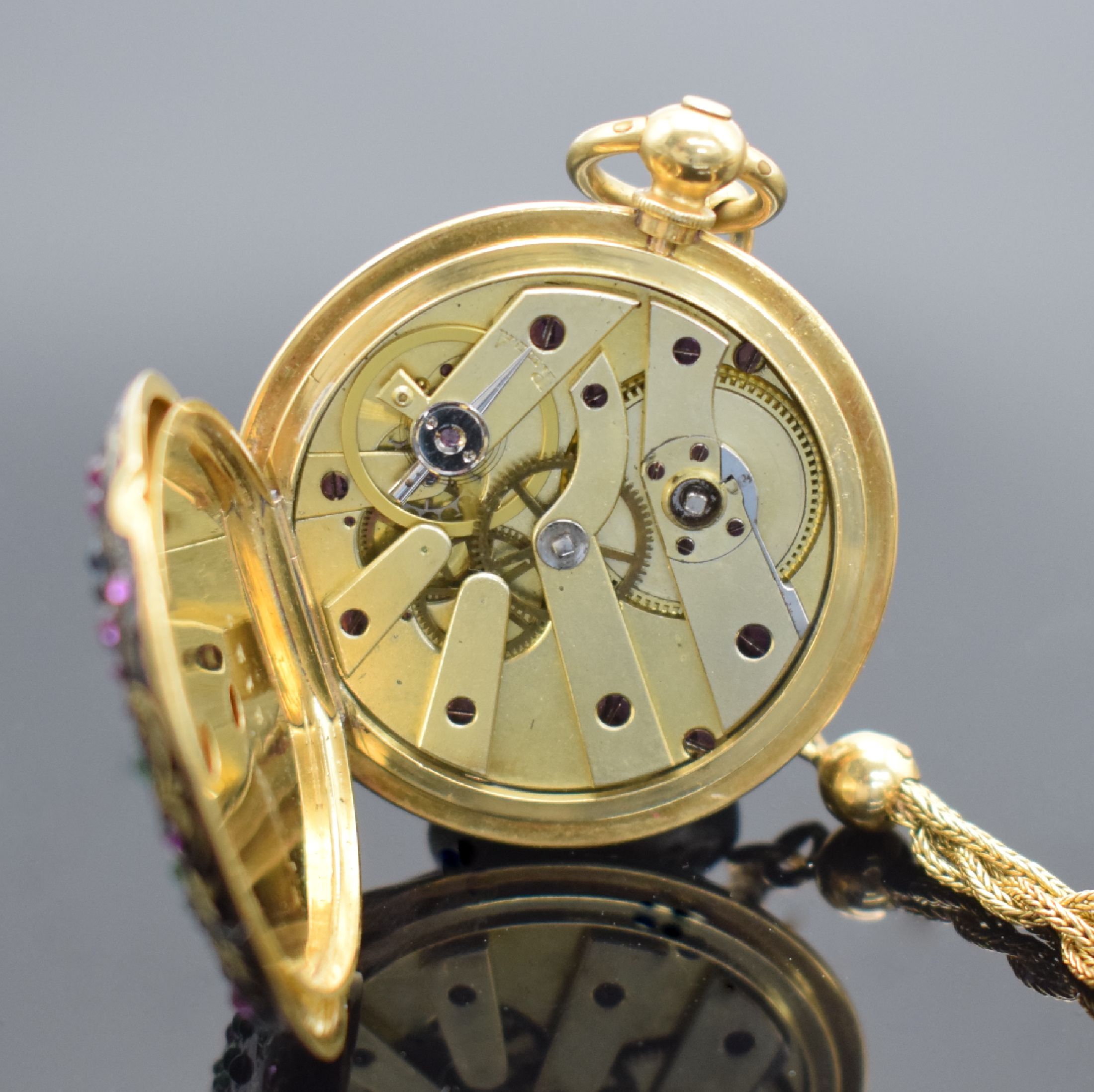 Detail h: MALIGNON A GENEVE No. 2129 feine, emaillierte und mit Edelsteinen besetzte Zylindertaschenuhr an schwerer GG 750/000 Kette, Schweiz um 1850, beide ...