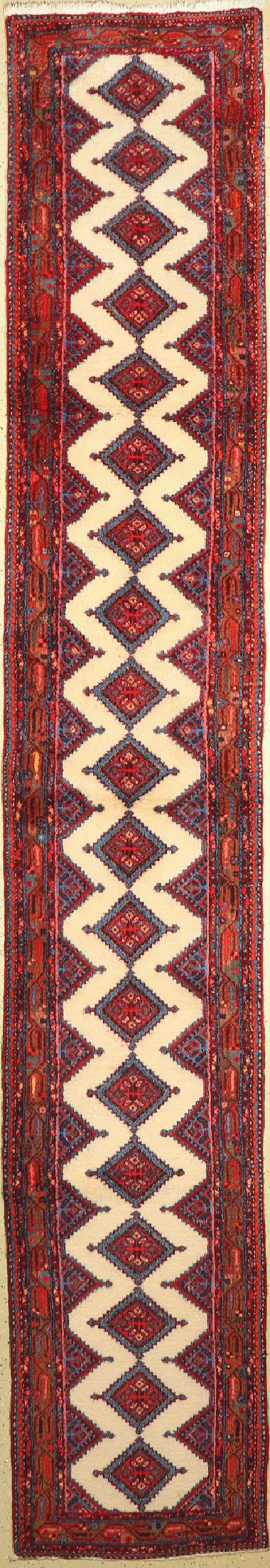 Assadabad, Persien, ca. 50 Jahre, Wolle aufBaumwolle, ca. 492 x 80 cm, EHZ: 2