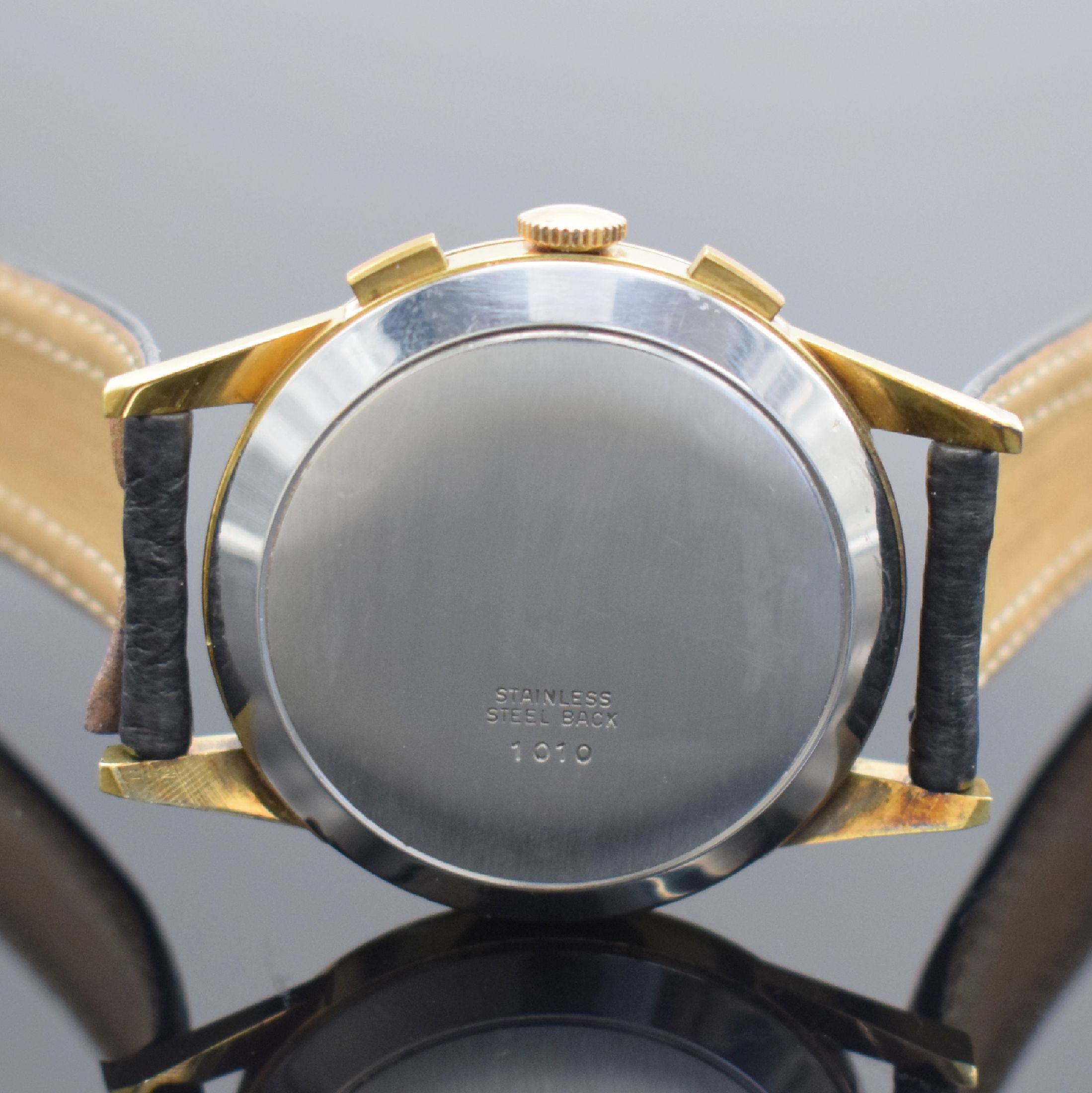 Detail d: PRECIMAX Armbandchronograph, Schweiz um 1968, Handaufzug, verg. Gehäuse, Edelstahlboden aufgedr., gold. Zifferbl. m. aufges. Std.-Ind., gold. ...