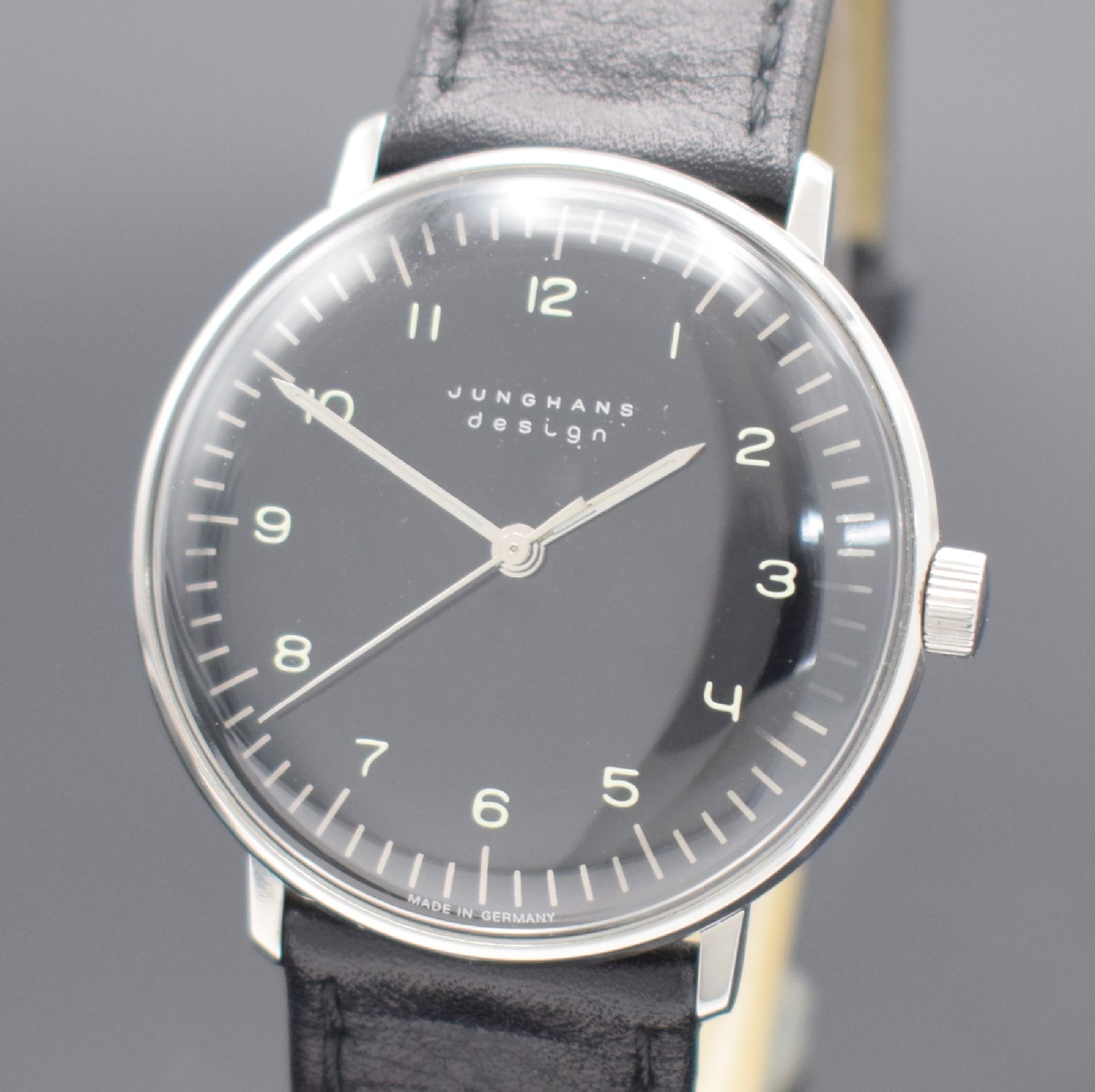 Detail a: JUNGHANS Max Bill Herrenarmbanduhr Referenz 27/3702.00, Handaufzug, Edelstahlgeh. inkl. orig. Lederband m. Dornschl., Boden verschr., schwarzes ...
