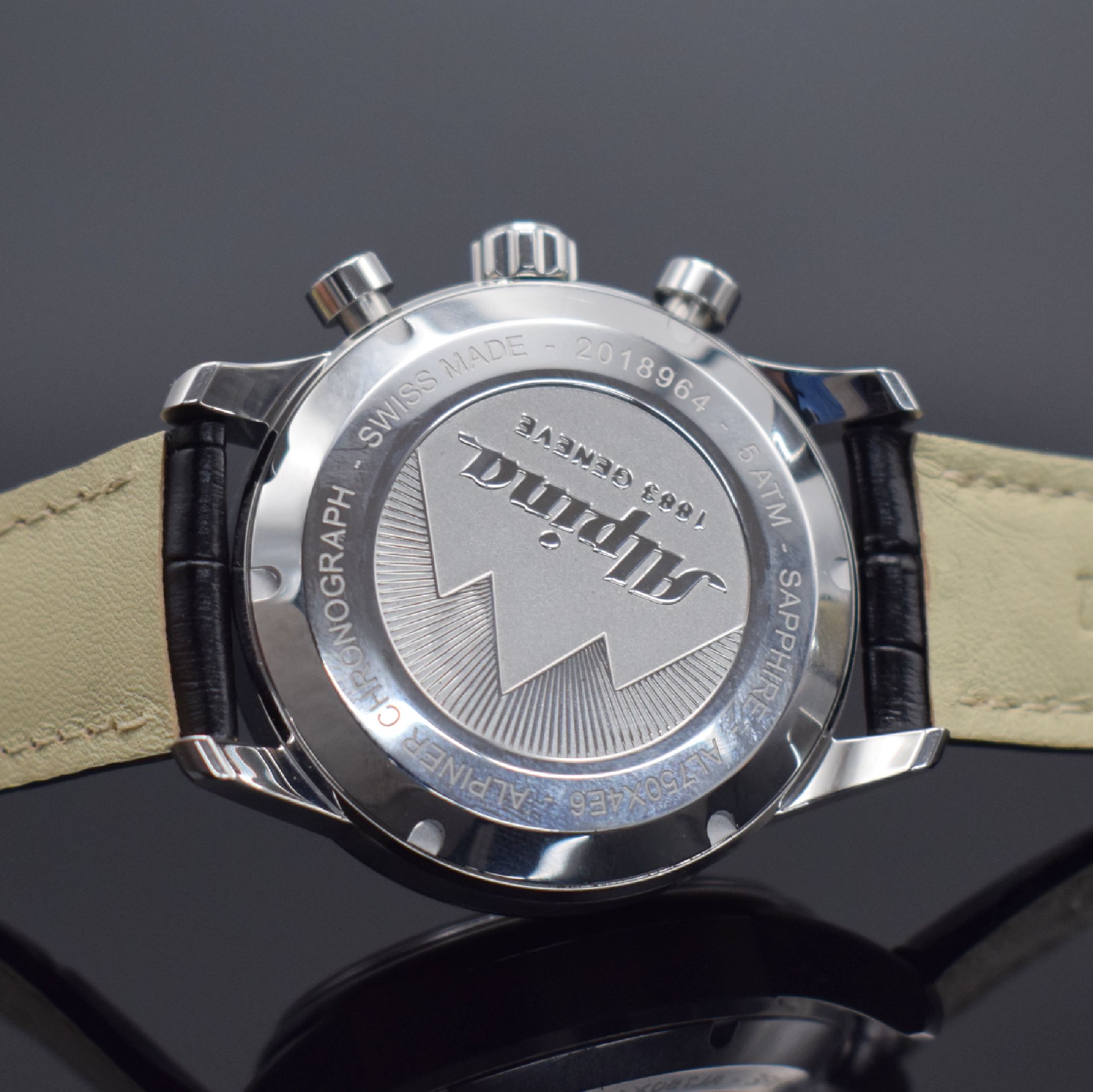 Detail d: ALPINA nahezu neuwertiger Armbandchronograph Alpiner Referenz AL-750X4E6, Automatik, Schweiz um 2015, Edelstahlgeh. inkl. orig. Lederband m. orig. ...
