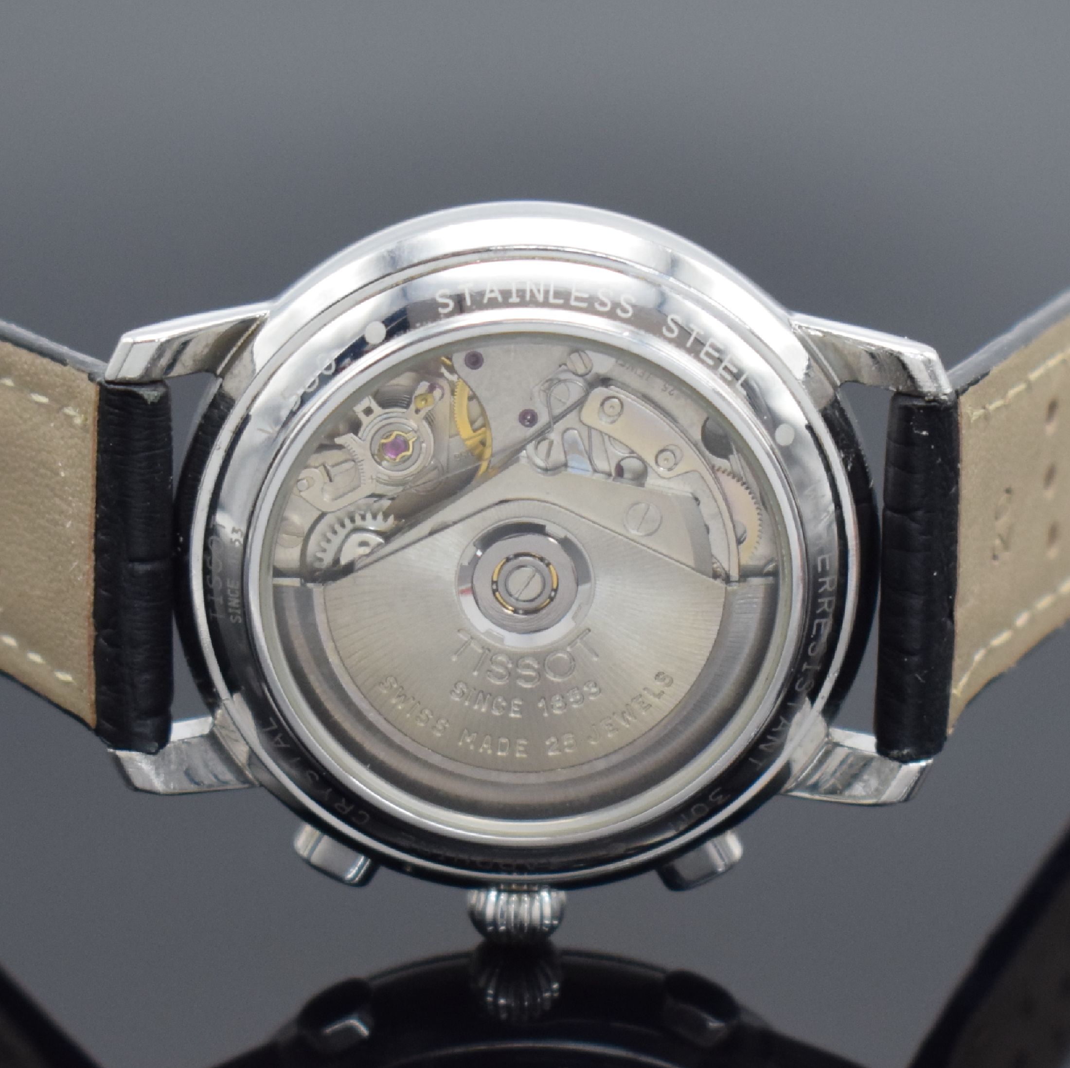Detail d: TISSOT Armbandchronograph, Automatik, Schweiz um 2000, Edelstahlgeh. beids. vergl., Boden aufgedr., emailfarb. Strukturzifferbl. m. röm. Std., 30 ...