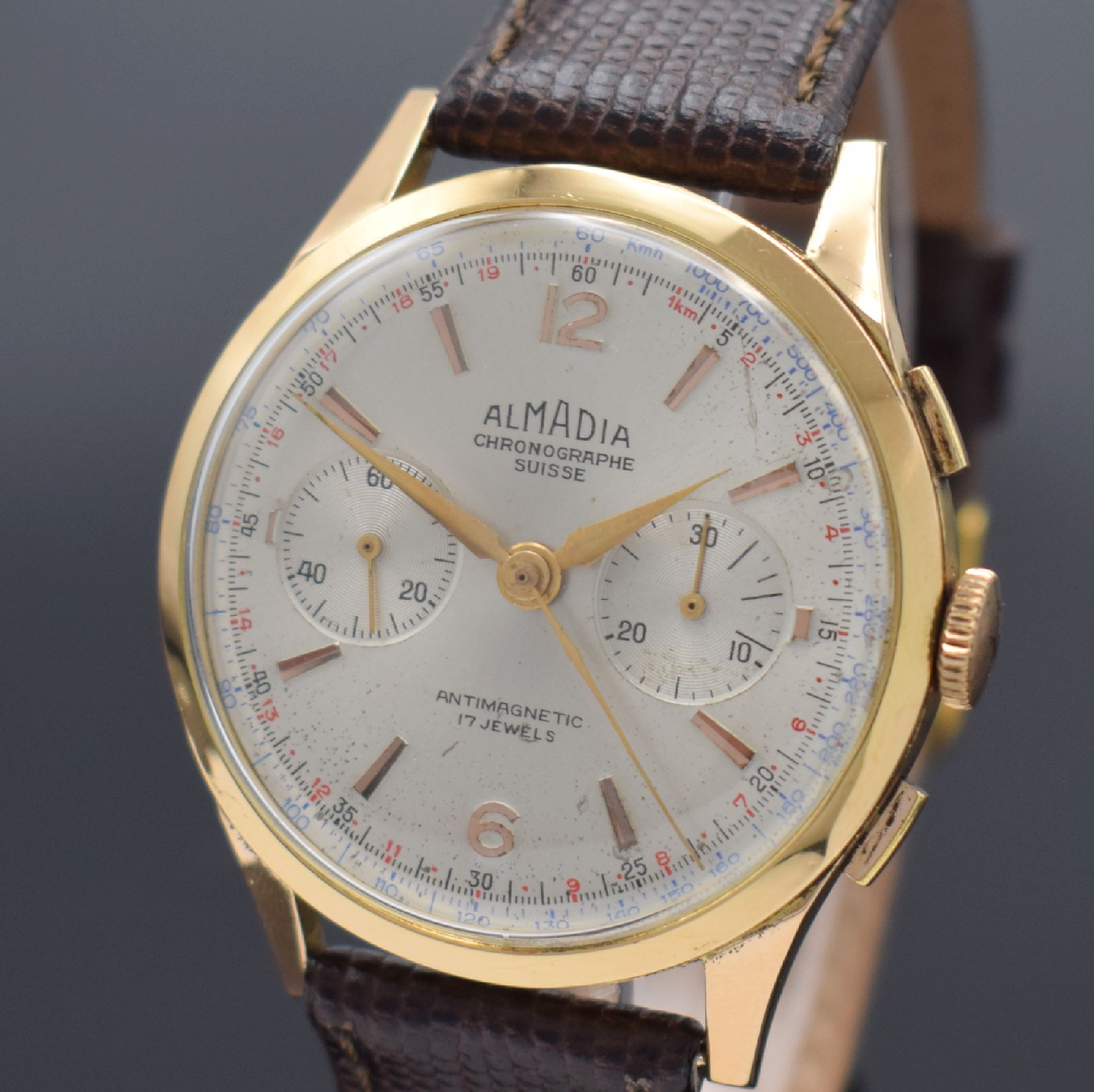 Detail a: ALMADIA / Chronographe Suisse Armbandchronograph in RG 750/000, Schweiz um 1960, Handaufzug, Boden aufgedr., Geh. dell., Metall-Innengeh., silb. ...