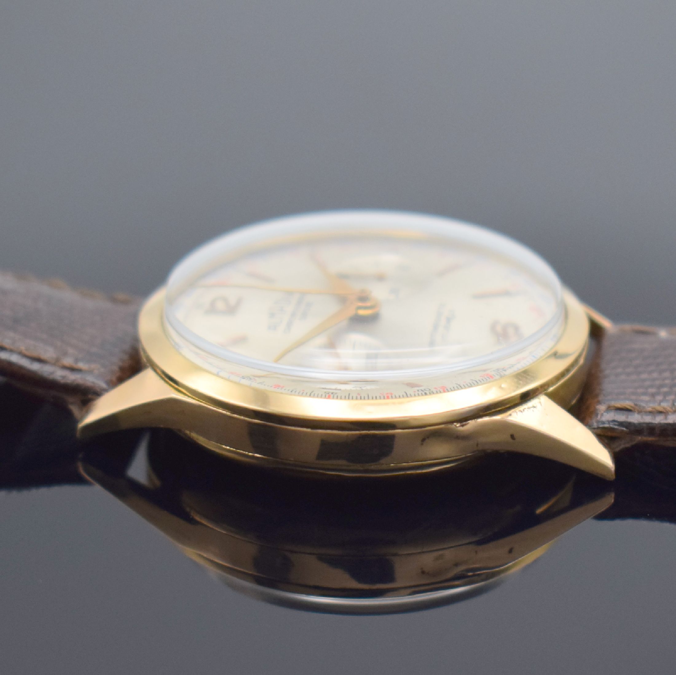Detail b: ALMADIA / Chronographe Suisse Armbandchronograph in RG 750/000, Schweiz um 1960, Handaufzug, Boden aufgedr., Geh. dell., Metall-Innengeh., silb. ...