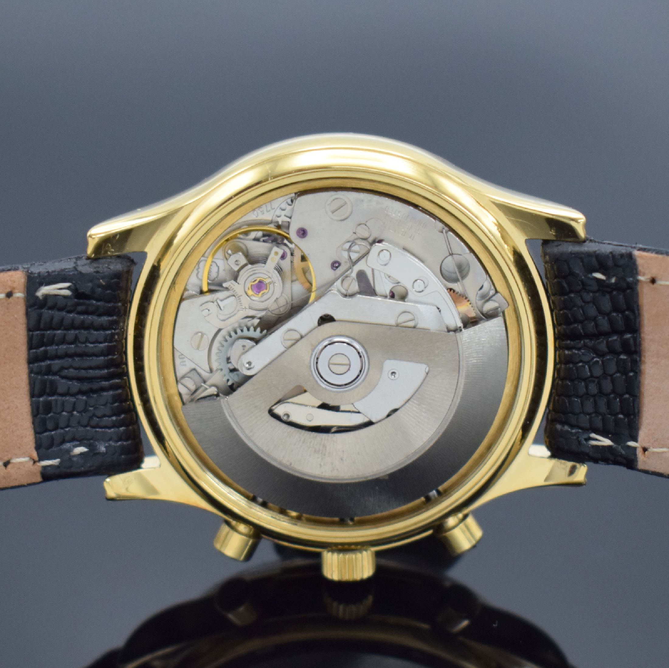 Detail e: CHRONOSWISS / ALFRED Rochat & Fils Armbandchronograph Referenz 77990, Automatik, Schweiz um 1995, verg. Metallgeh., Edelstahlboden verschr., ...