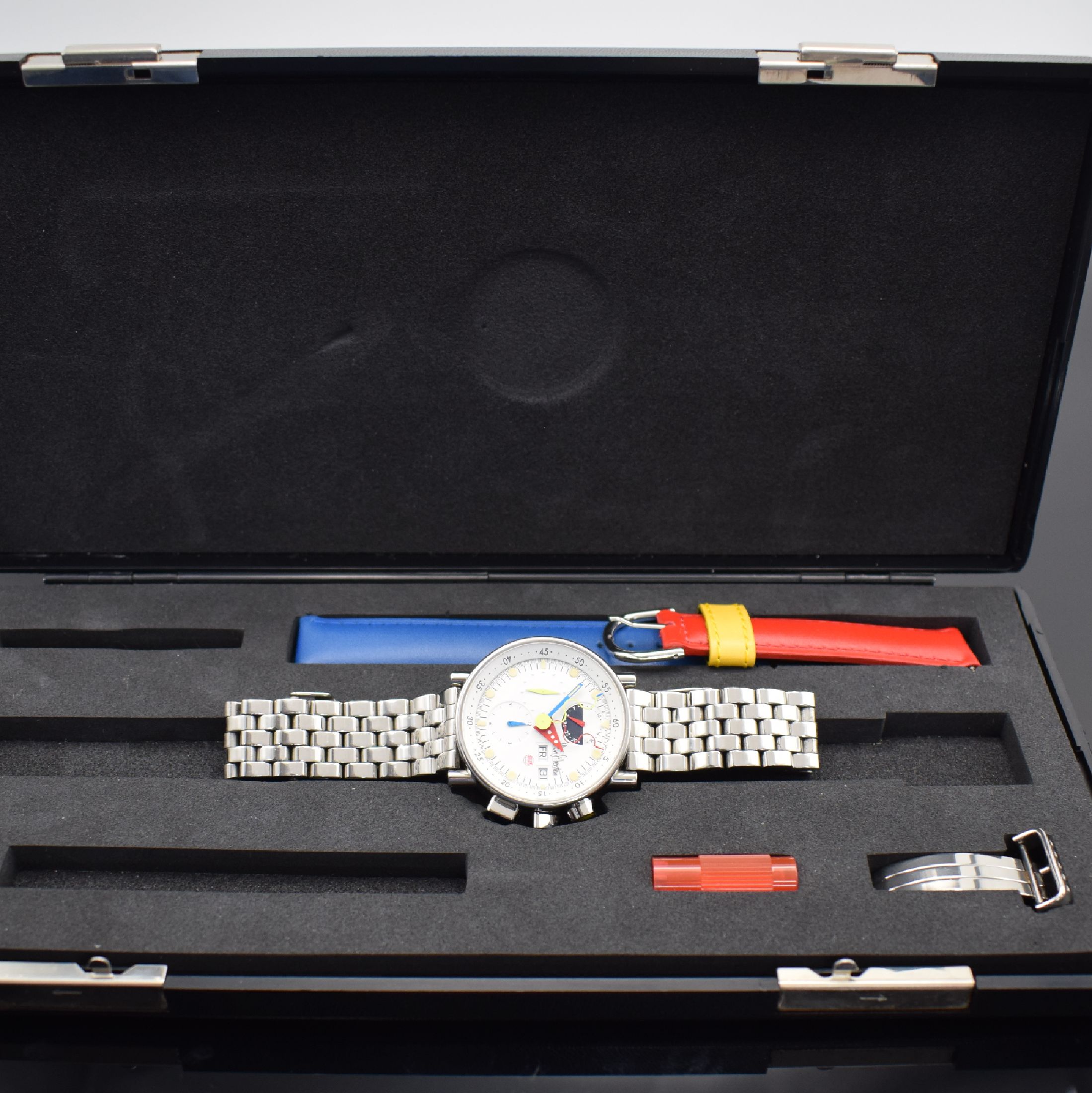 Detail f: ALAIN SILBERSTEIN Krono Bauhaus auf 500 Stück limitierter Armbandchronograph, verschr. Edelstahlgeh. inkl. orig. Gliederband, zus. orig. Lederband ...