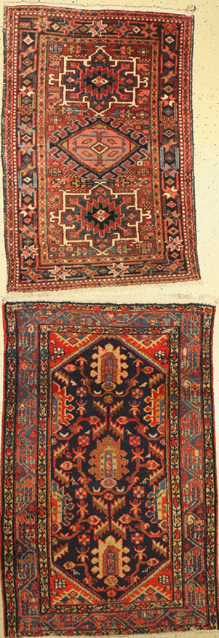 2 Lots Persische Teppiche, Garadjeh, um 1940, Wolle auf Baumwolle, ca. 140 x 93 cm, EHZ: 3, Hamadan, um 1950, Wolle auf Baumwolle, ca. 160 x 102 cm, ...