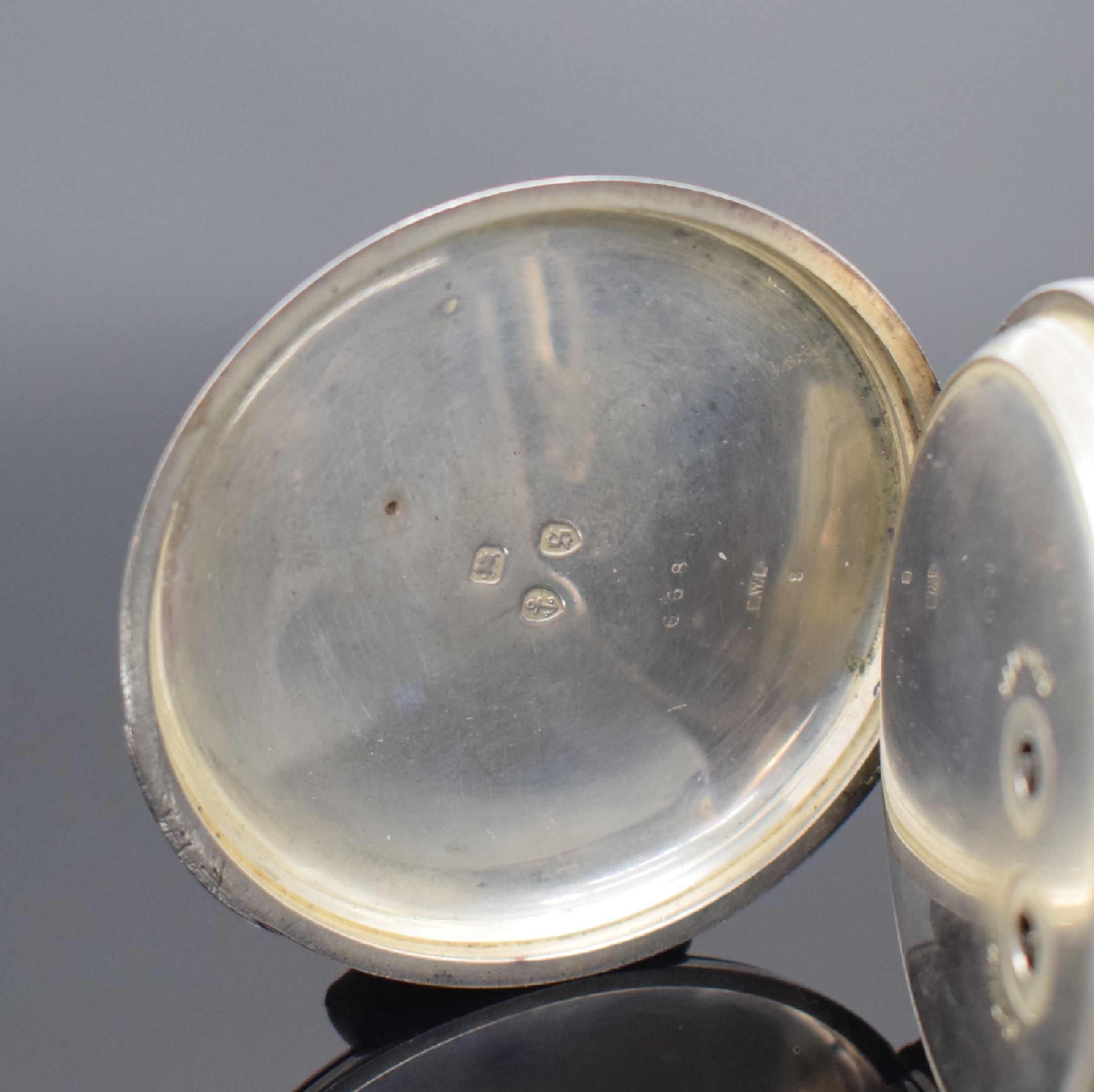 Detail b: CENTRE SECONDS Chronograph offene Herrentaschenuhr in Silber mit Schlüsselaufzug, England um 1900, schweres Silbergeh., 2-teil. Emailzifferbl. m. ...