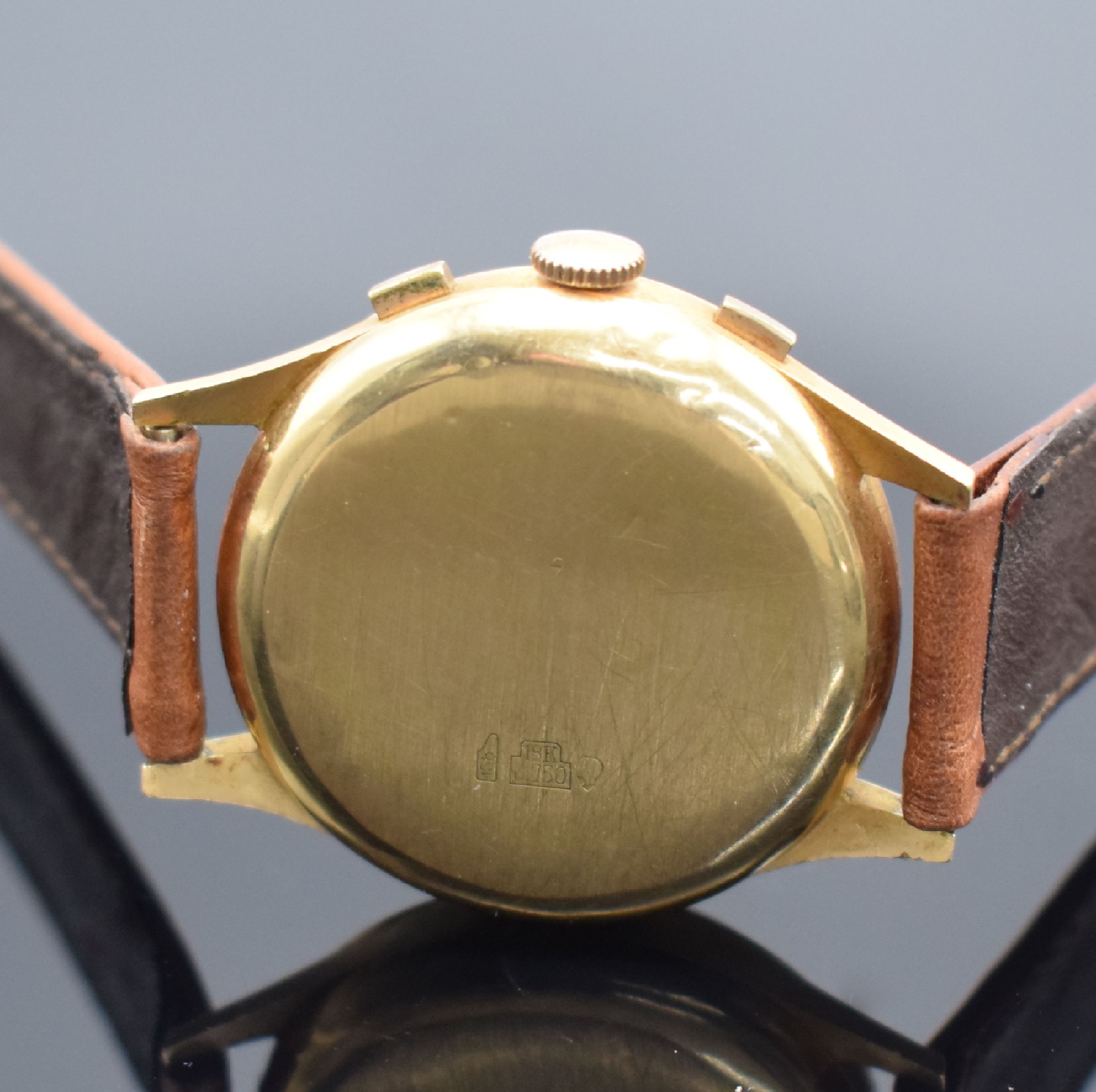 Detail d: CHRONOGRAPHE SUISSE / NAVA Armbandchronograph in RoseG 750/000, Schweiz um 1960, Handaufzug, gedr. Geh. l. dell., Metall Innengeh., gold. Zifferbl., ...