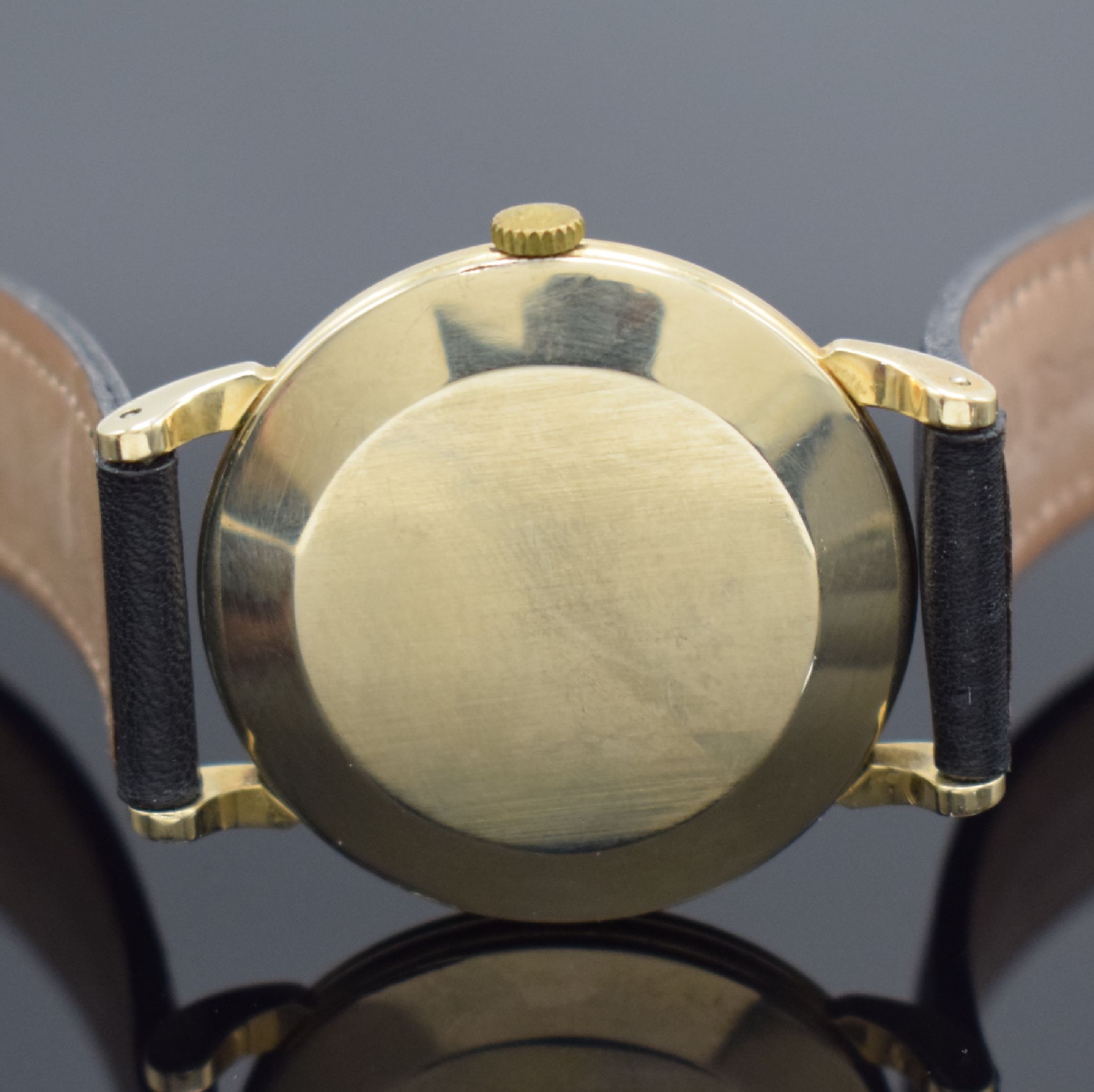 Detail d: OMEGA Armbanduhr mit Hammerautomatik in 80 Micron Plaque, Schweiz um 1951, Automatik, 3-tlg. Geh. Ref. 2398 2, Boden & Glasrand aufgedr., silb. ...