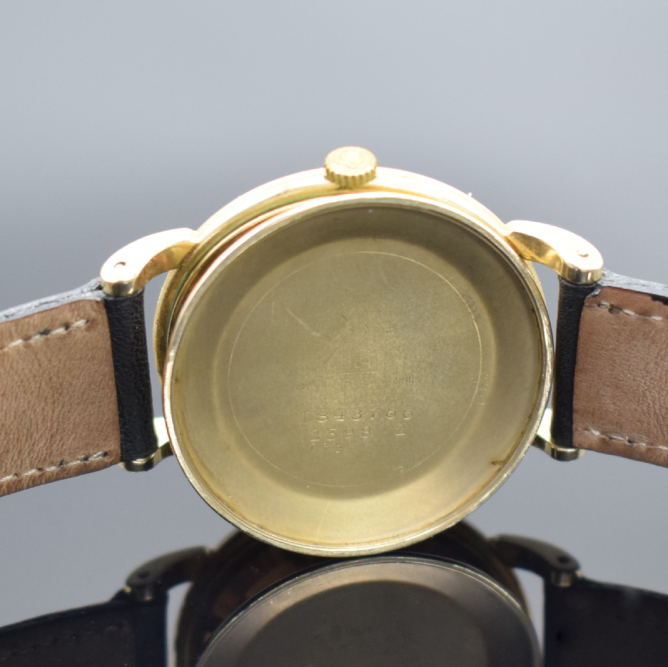Detail g: OMEGA Armbanduhr mit Hammerautomatik in 80 Micron Plaque, Schweiz um 1951, Automatik, 3-tlg. Geh. Ref. 2398 2, Boden & Glasrand aufgedr., silb. ...