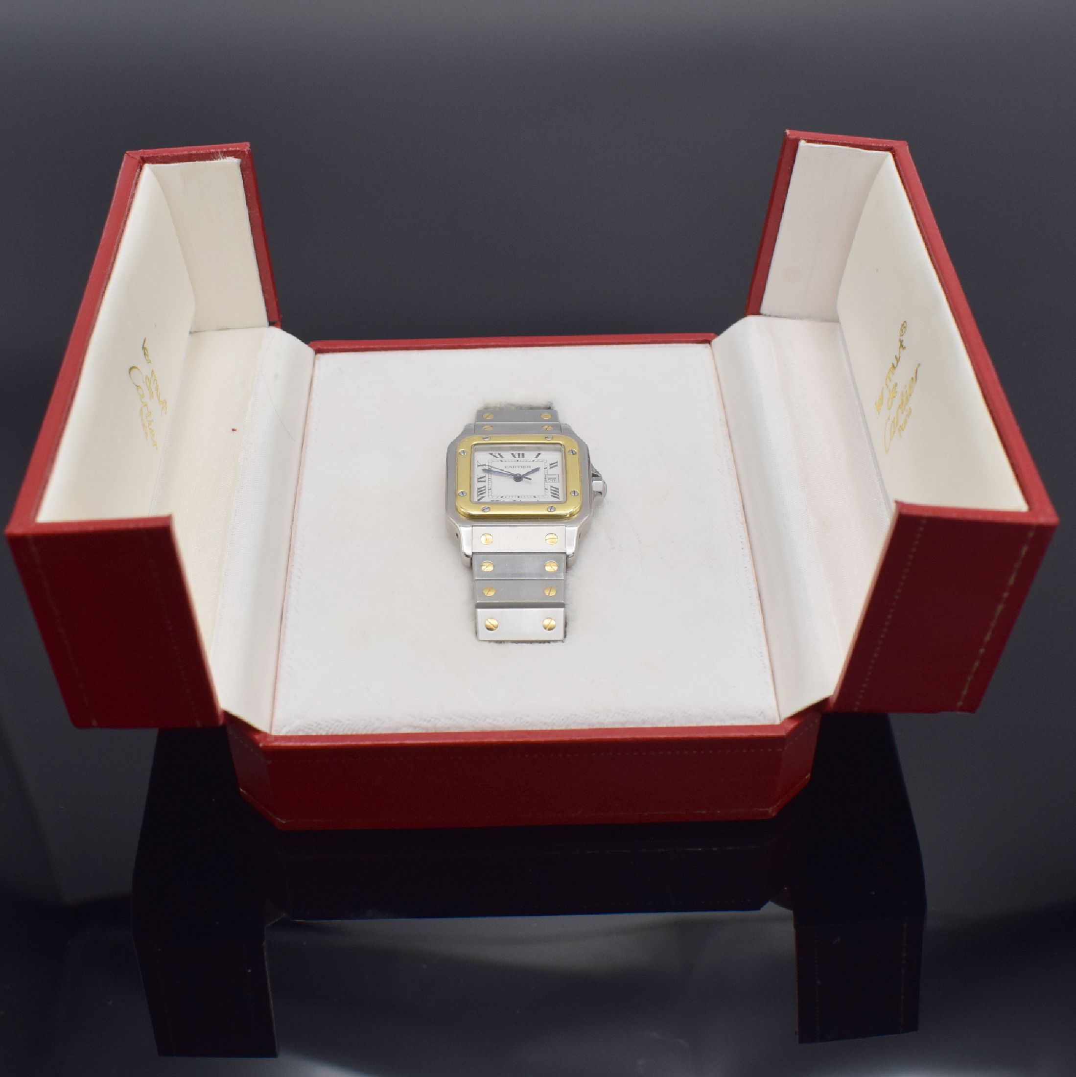 Detail d: CARTIER Armbanduhr Serie Santos in Edelstahl/ GG 750/000 kombiniert, Schweiz um 1990, Automatik, Stülpgehäuse, Goldlünette 8-fach verschr., ...
