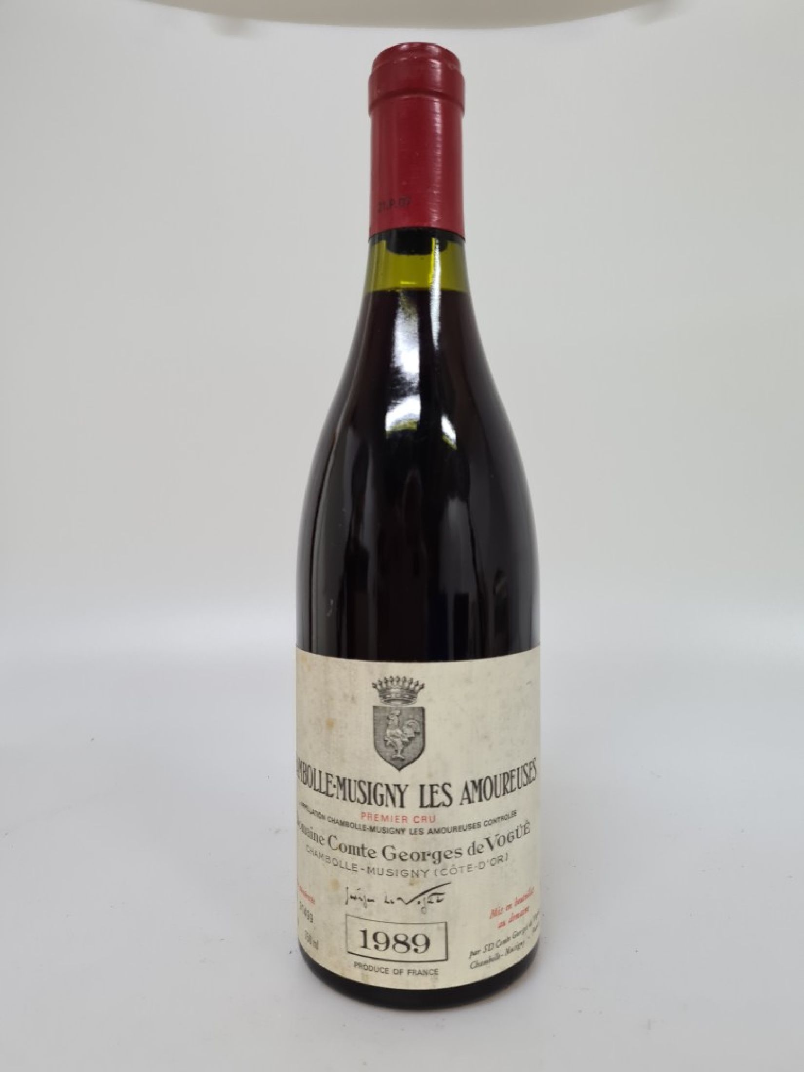 1 Flasche, 1989 Domaine Comte Georges de Vogue, Les Amoureuses, Chambolle-Musigny Premier Cru, No. 01499, 750ml, Füllniveau ca. 1,3 cm, unverkostet, ...