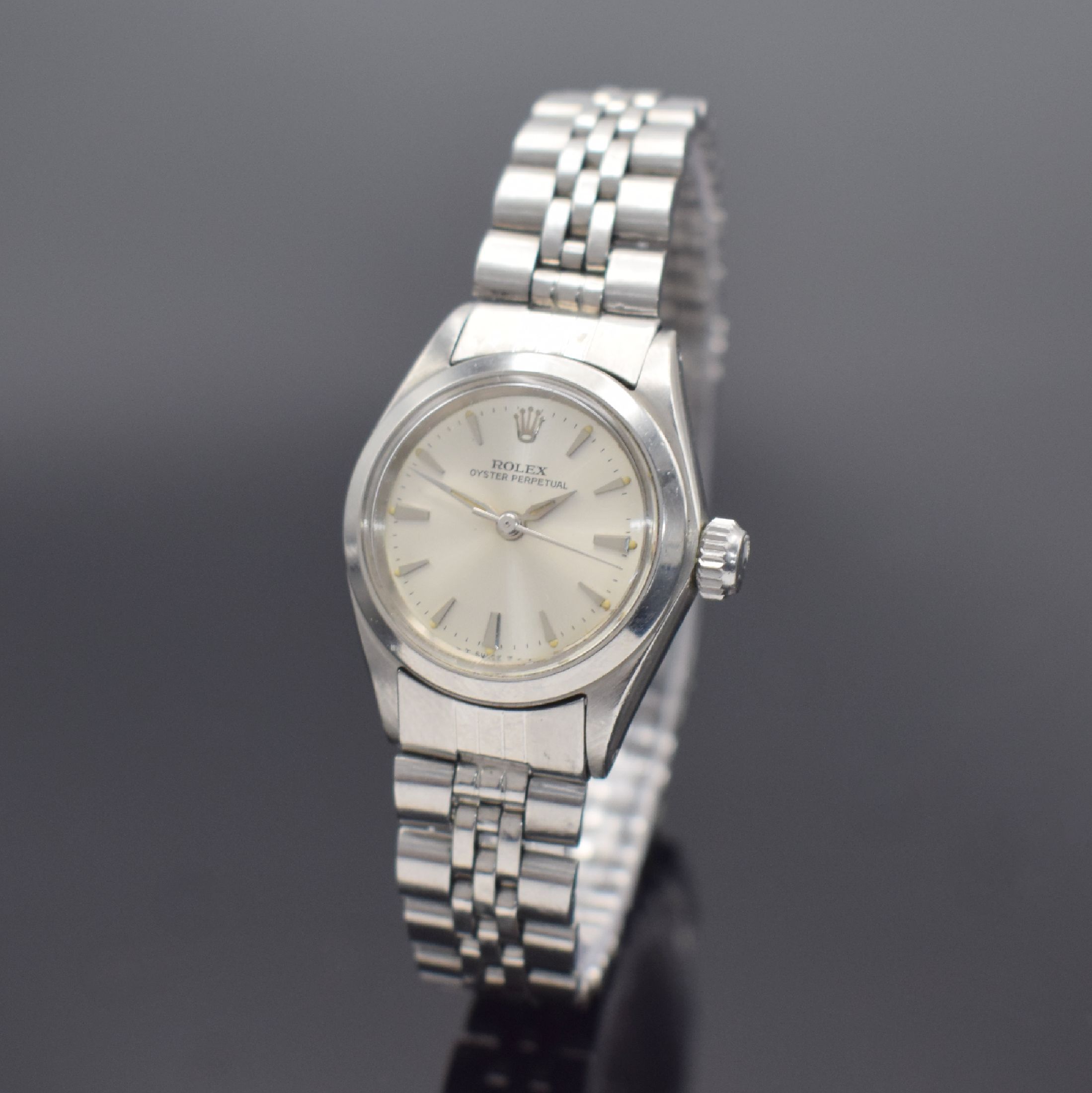 ROLEX Oyster Perpetual Damenarmbanduhr in Stahl, Schweiz um 1967, Automatik, verschr. Oystergeh. Ref. 6618/6623, glatte Lünette, orig. verschr. ...