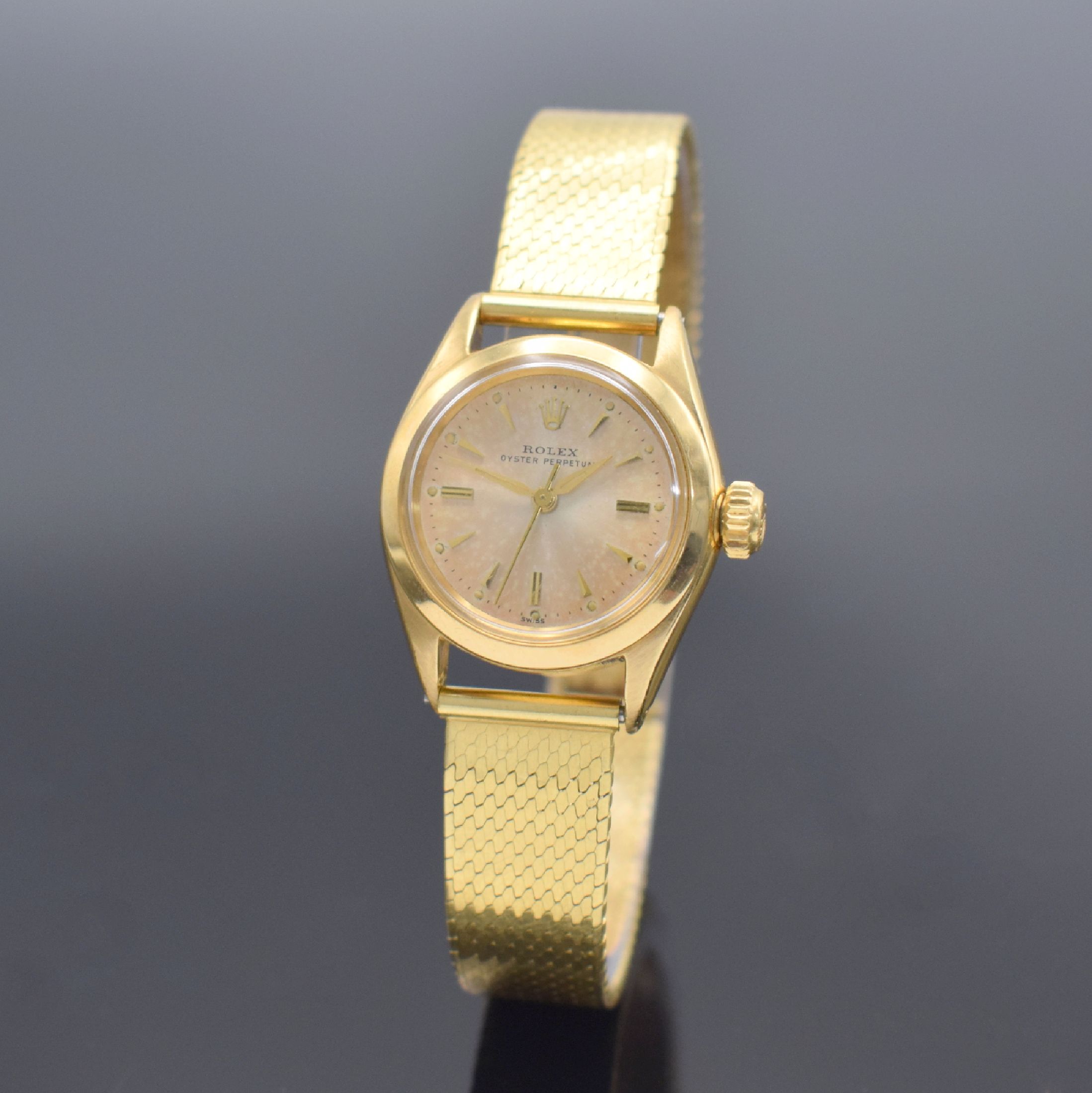 ROLEX Oyster Perpetual Damenarmbanduhr in GG 750/000 am neutralen Goldband, Schweiz um 1965, Automatik, verschr. Oystergeh. Ref. 6618/6508 m. glatter ...