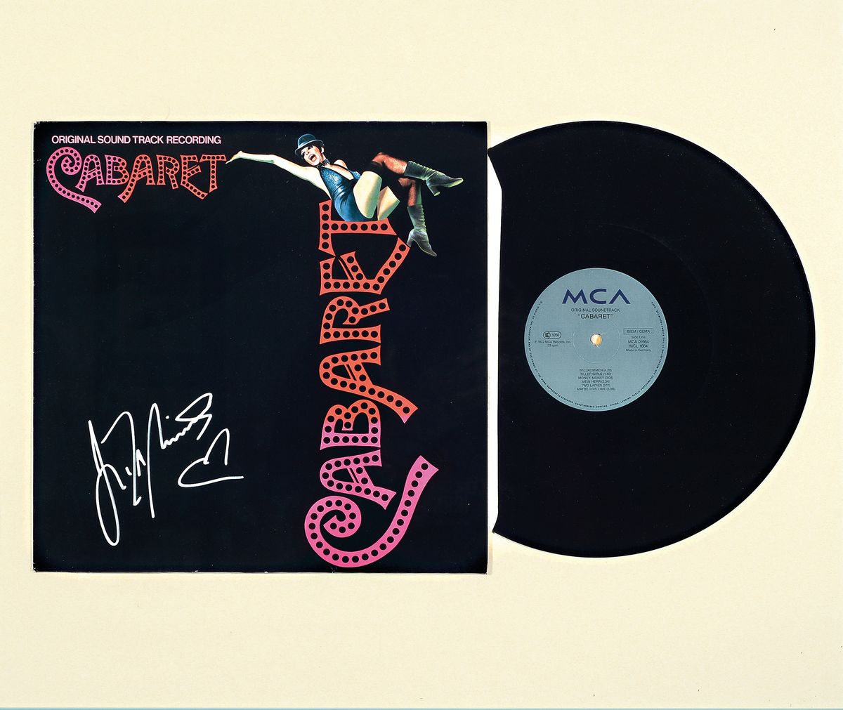 Schallplatte "Cabaret" orig. Soundtrack, MCA 1972, Cover handsigniert von Liza Minelli, unter Glas, gerahmt