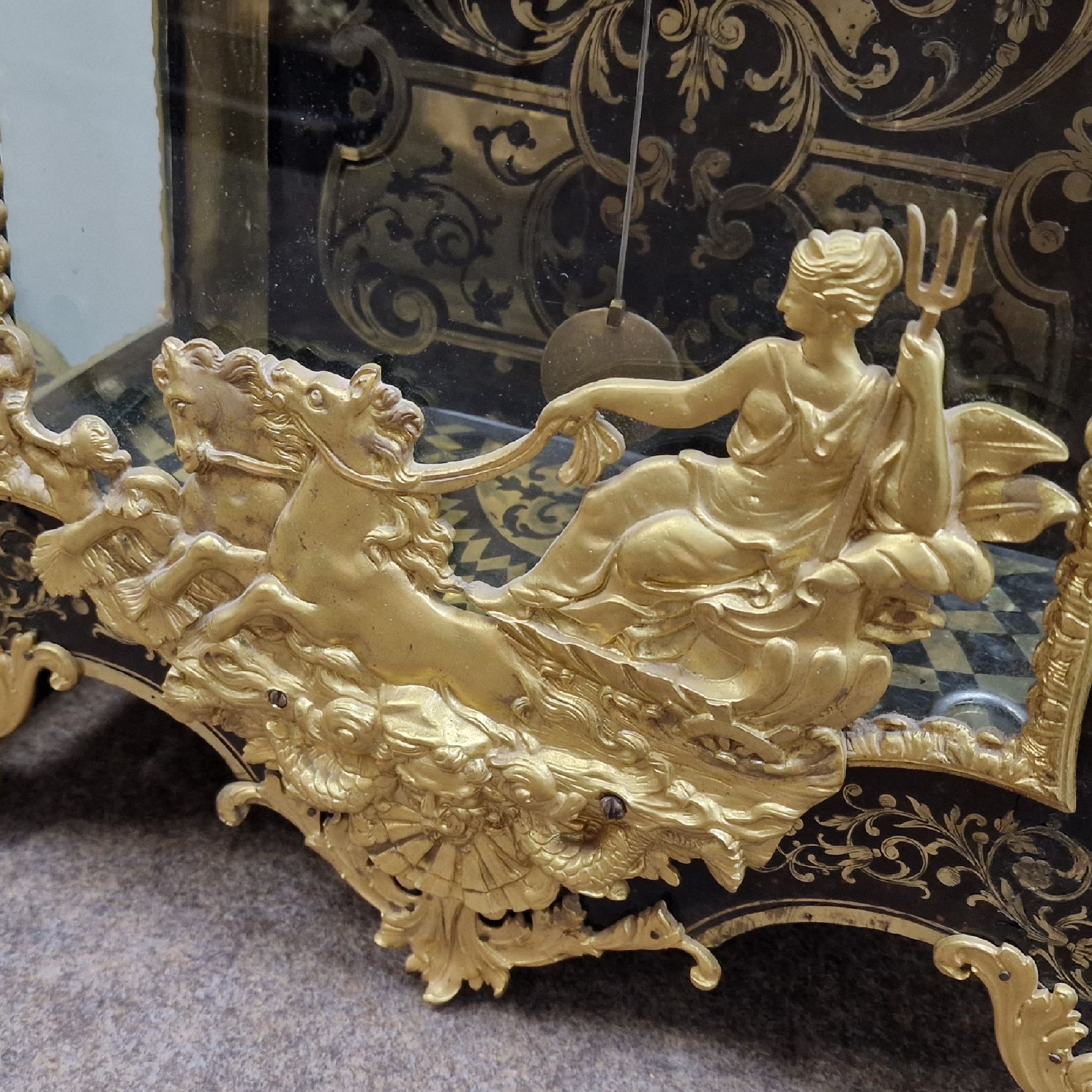 Detail c: JAQUES COGNIET à Paris Louis-XV Boulle-Wanduhr mit original Konsole, Frankreich um 1730, 3-seitig vergl. Geh.(1 seitl. Glas zu ers.), reichhaltig m. ...