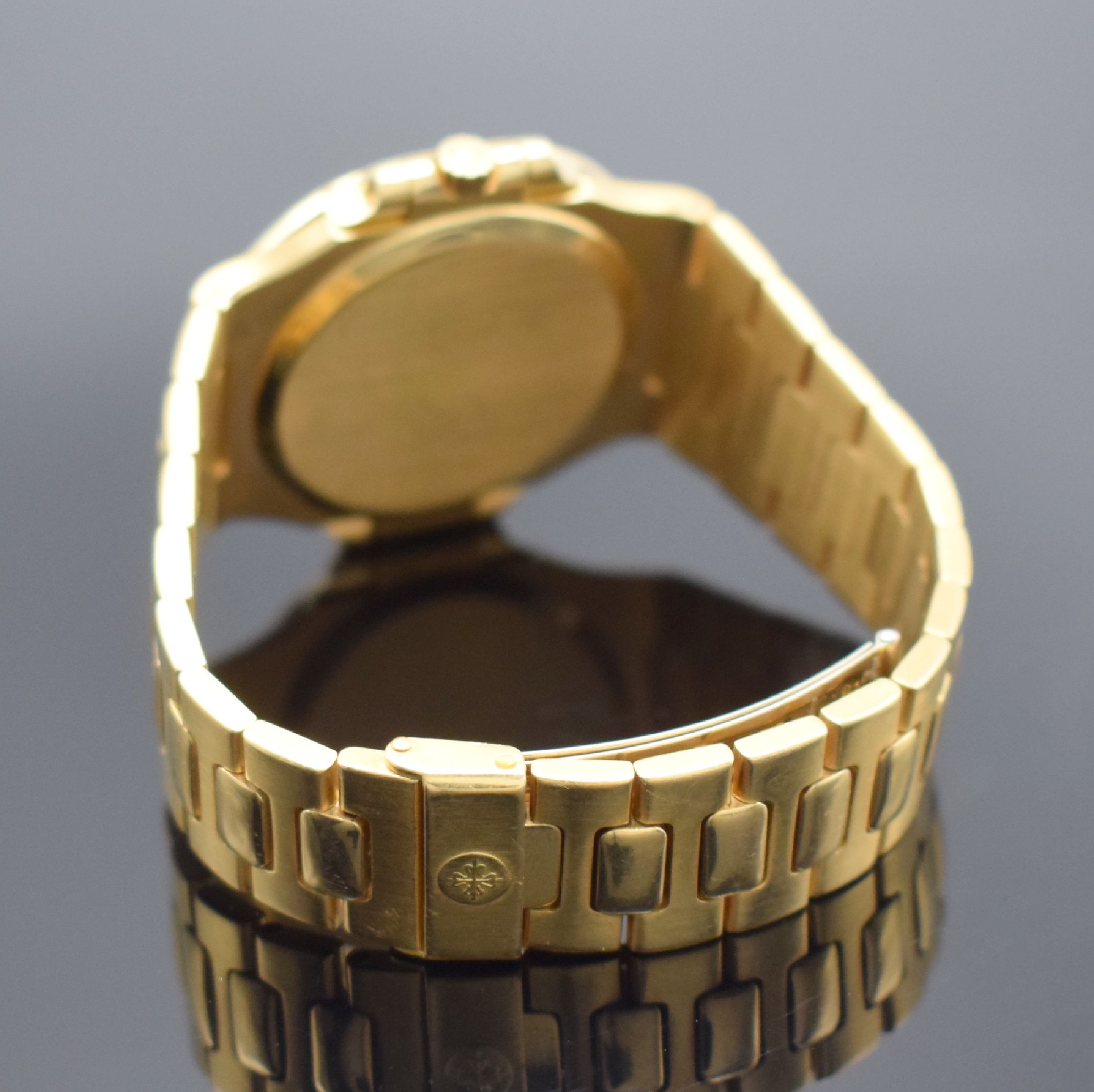 Detail c: PATEK PHILIPPE hochfeine & seltene Herrenarmbanduhr "Jumbo" Nautilus Referenz 3700/003 in GG 750/000 mit original Brillantbesatz & original ...