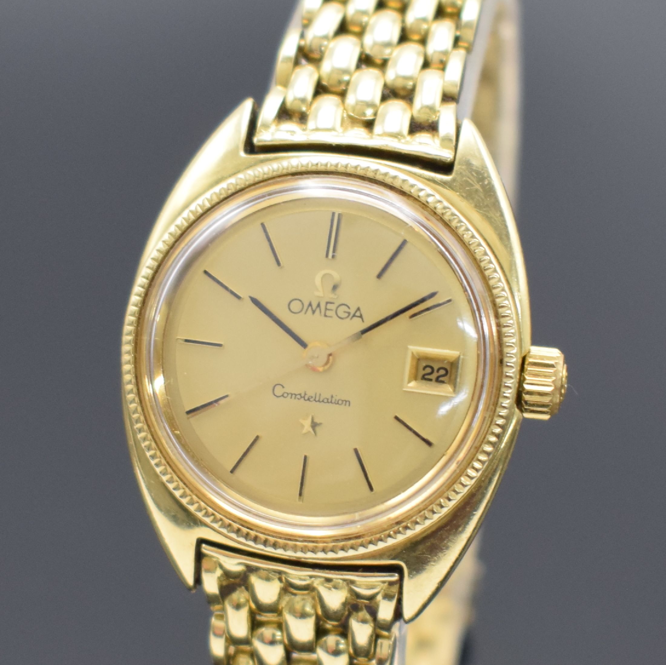 Detail a: OMEGA Constellation seltene Damenarmbanduhr in GG 750/000, Schweiz um 1969, Automatik, Ref. 568011, 2-teil. Gehäuse, Boden geschr., orig. Krone & ...
