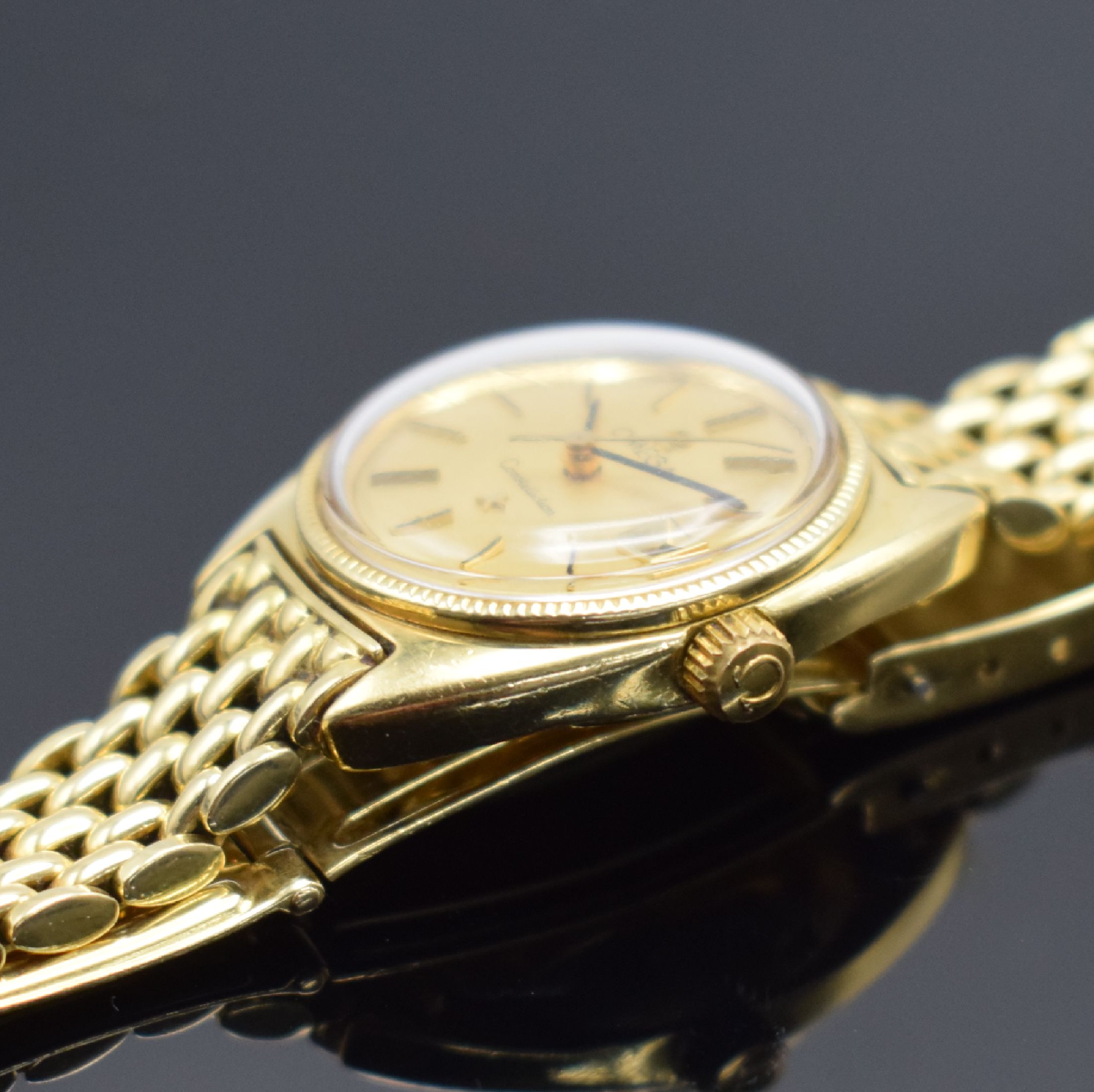 Detail c: OMEGA Constellation seltene Damenarmbanduhr in GG 750/000, Schweiz um 1969, Automatik, Ref. 568011, 2-teil. Gehäuse, Boden geschr., orig. Krone & ...