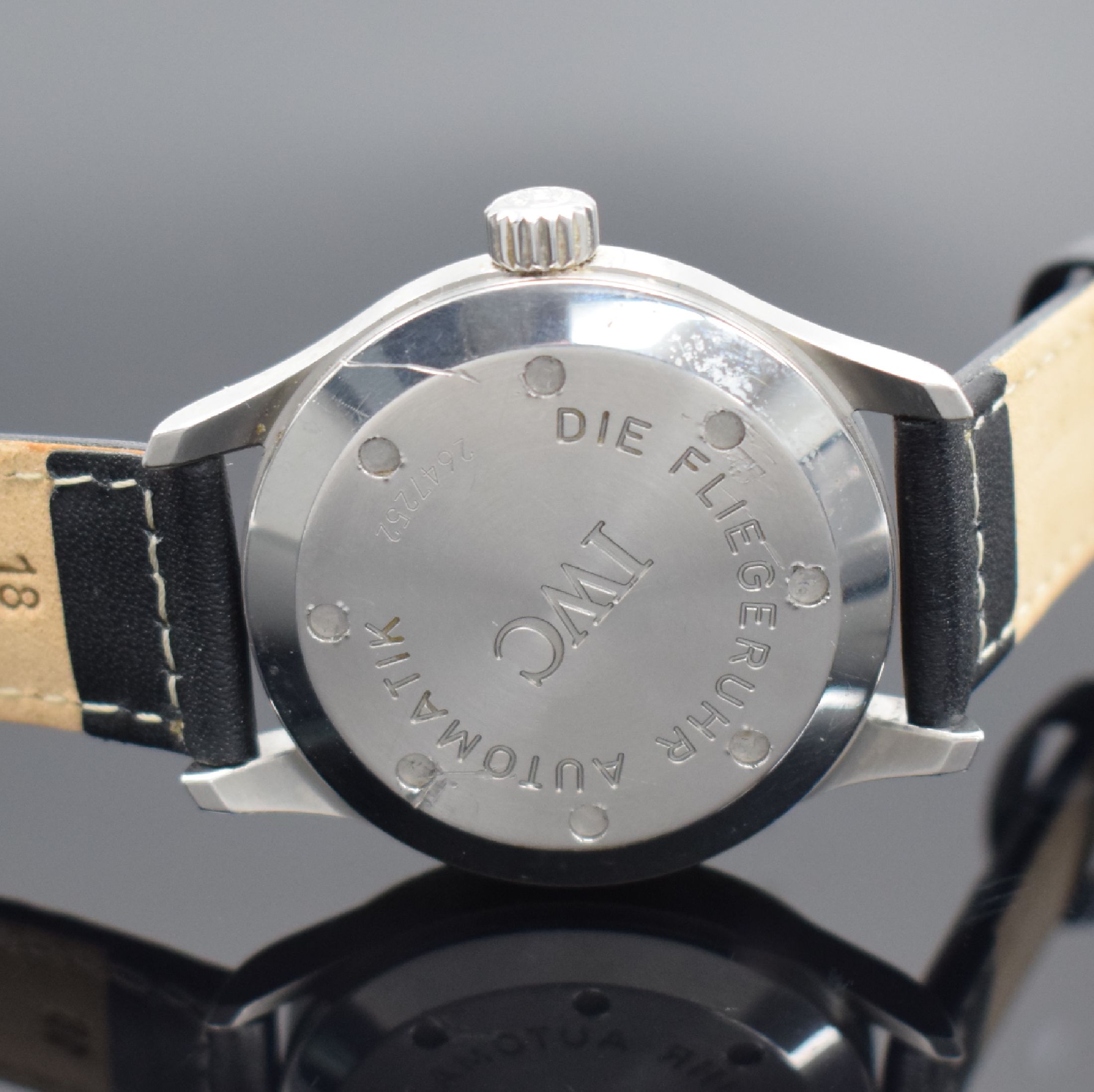 Detail c: IWC Herrenarmbanduhr Mark XII "Die Fliegeruhr" Referenz 3241, Schweiz um 1992, Automatik, 2-teil. Edelstahlgeh. inkl. Lederband m. ...
