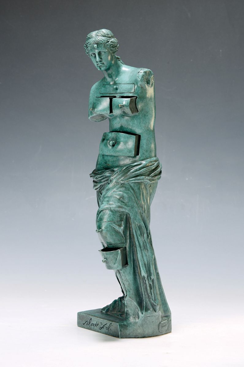 Salvador Dali, 1904 Figueres - 1989, "Venus a Tiroirs", Bronze blau patiniert, bez. "Valsuani", rückseitig dat. 1988 Demart, ...