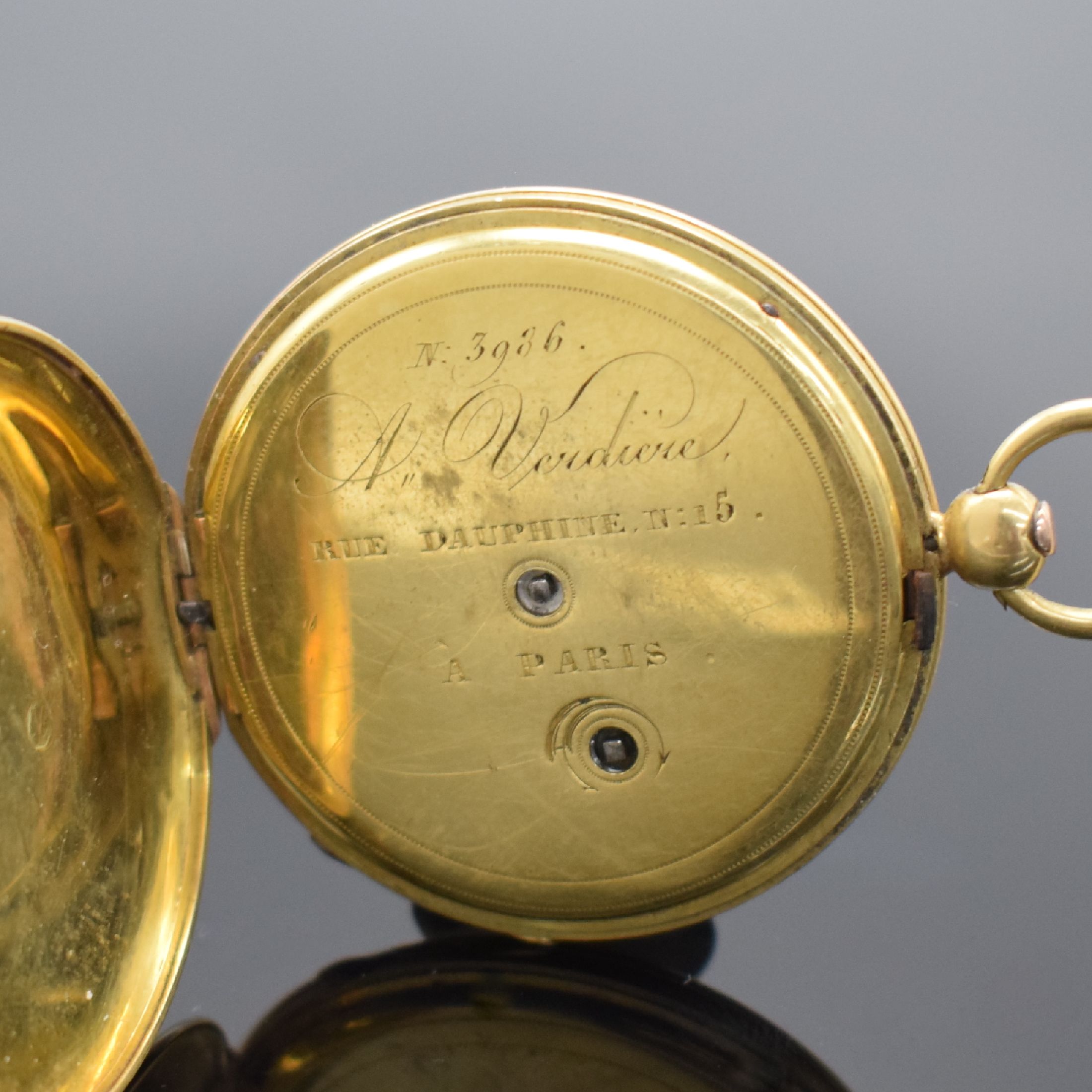 Detail c: A. VERDIERE Paris offene Taschenuhr in GG 750/000, Frankreich um 1830, 2-Deckel Goldgeh. dell., silb. Zifferbl. m. röm. Zahlen, gold. Zeiger, verg. ...