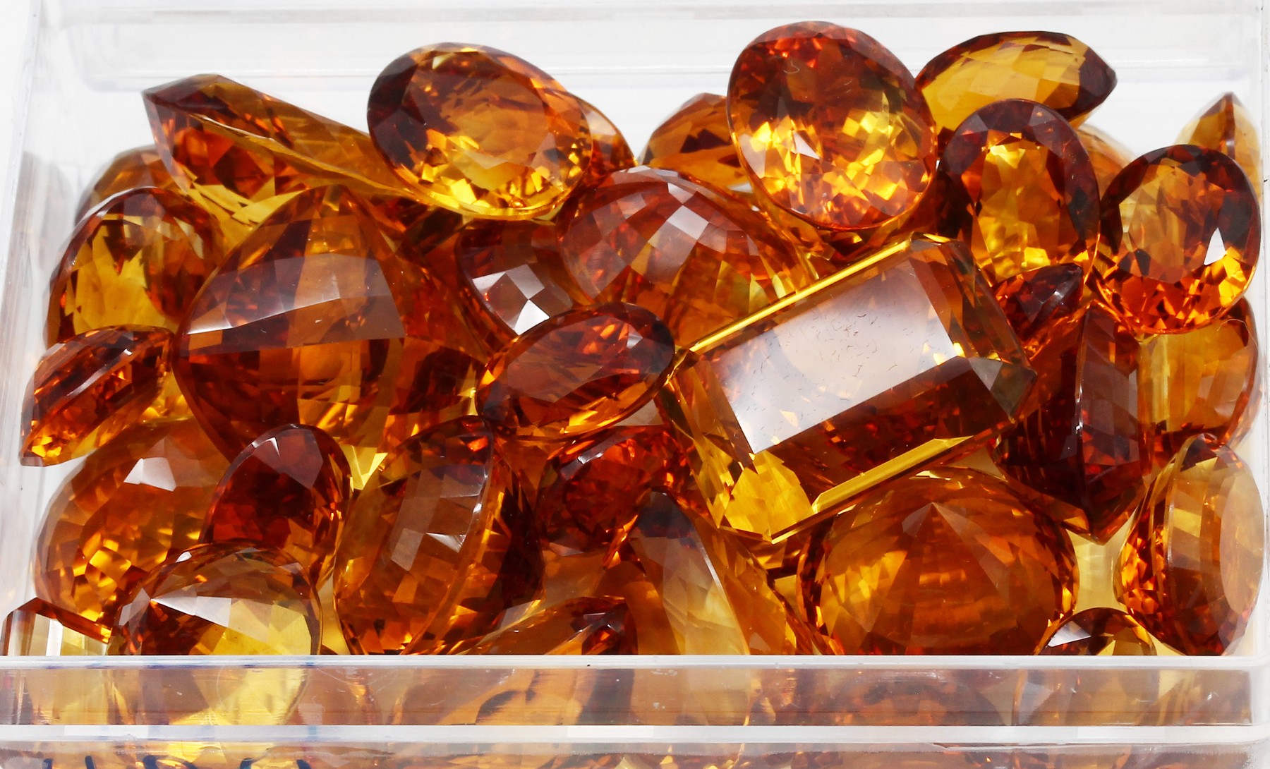 Detail a: Lot lose Citrine zus. ca. 484,00 ct, versch. Schliffformen und Größen, Schleifarbeit aus Idar-Oberstein