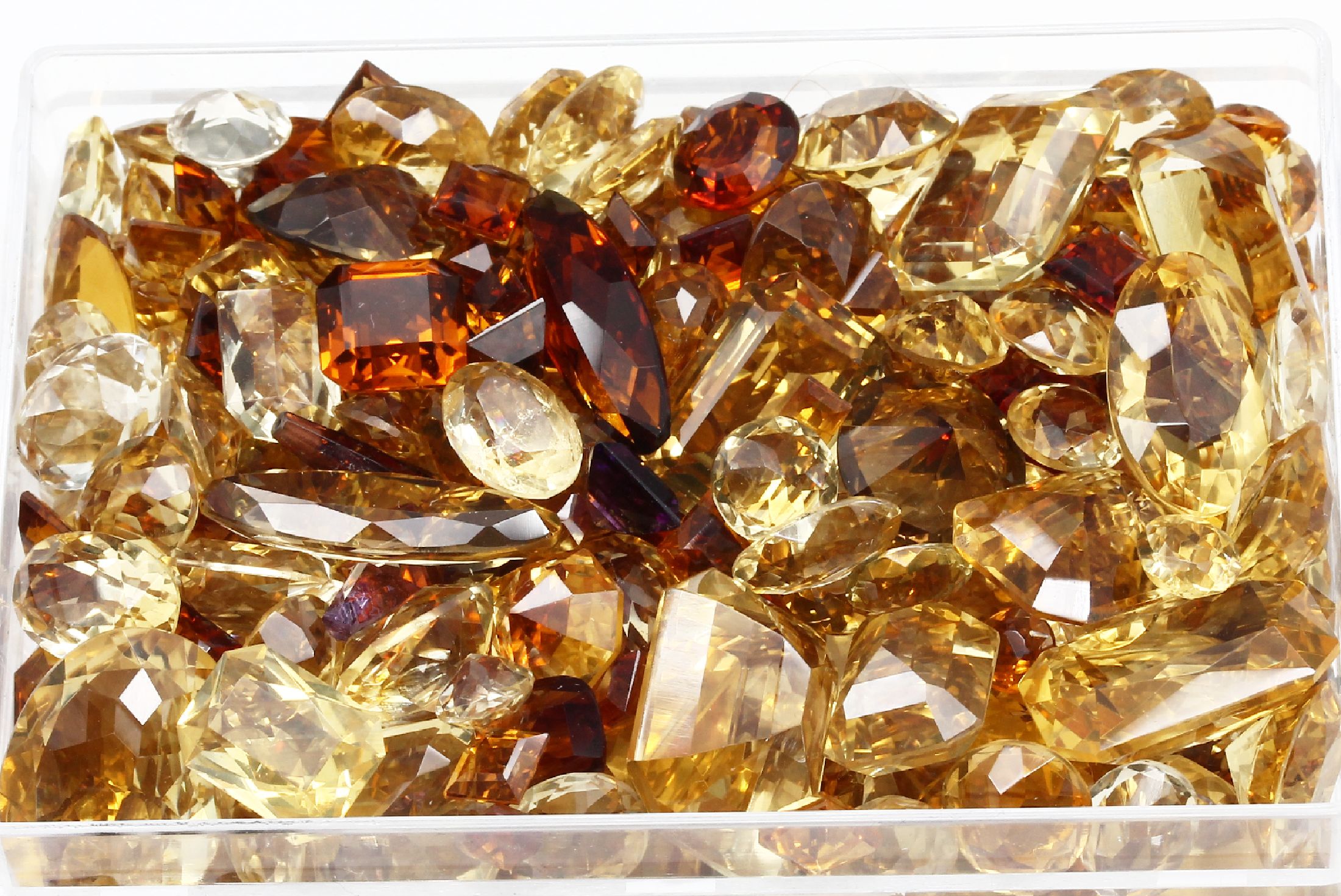 Detail a: Lot lose Citrine zus. ca. 713,00 ct, versch. Größen, Schliffformen und Farbnuancen, Idar-Obersteiner Schleifarbeit