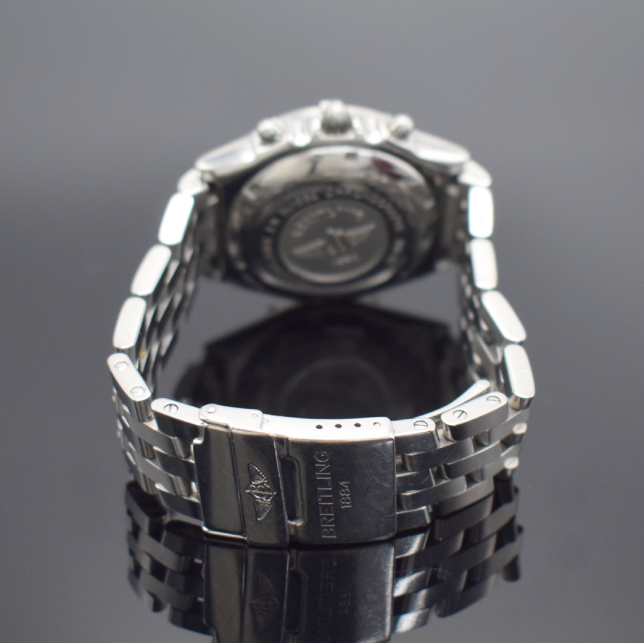 Detail b: BREITLING Chronomat Herrenarmbanduhr mit Chronograph in Stahl, Schweiz um 1995, Automatik, Ref. A13050.1, Boden & Krone verschr., orig. Pilotband m. ...