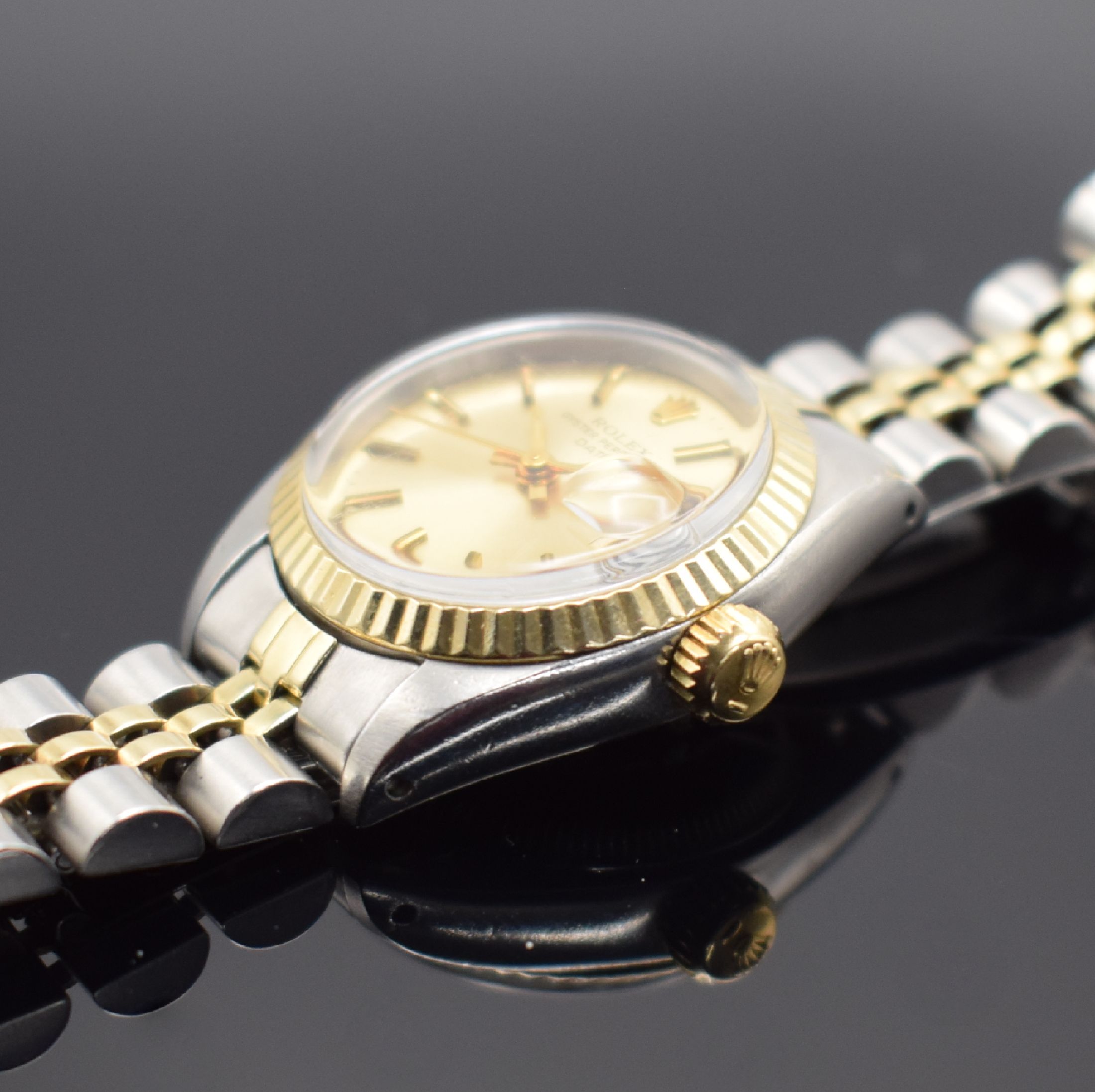 Detail c: ROLEX Damenarmbanduhr Oyster Perpetual Date Referenz 6917, Schweiz verk. lt. beil. Pap. 03/1981, Automatik, Edelstahlgeh. inkl. Jubileeband, ...
