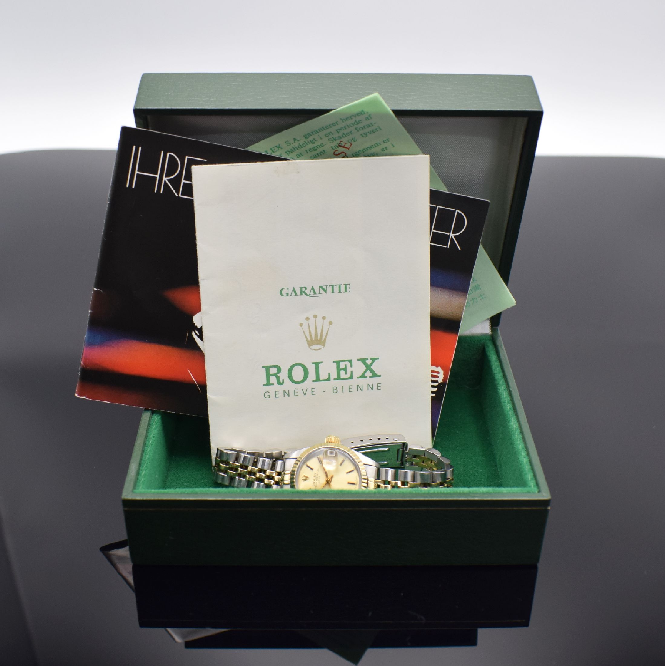Detail e: ROLEX Damenarmbanduhr Oyster Perpetual Date Referenz 6917, Schweiz verk. lt. beil. Pap. 03/1981, Automatik, Edelstahlgeh. inkl. Jubileeband, ...