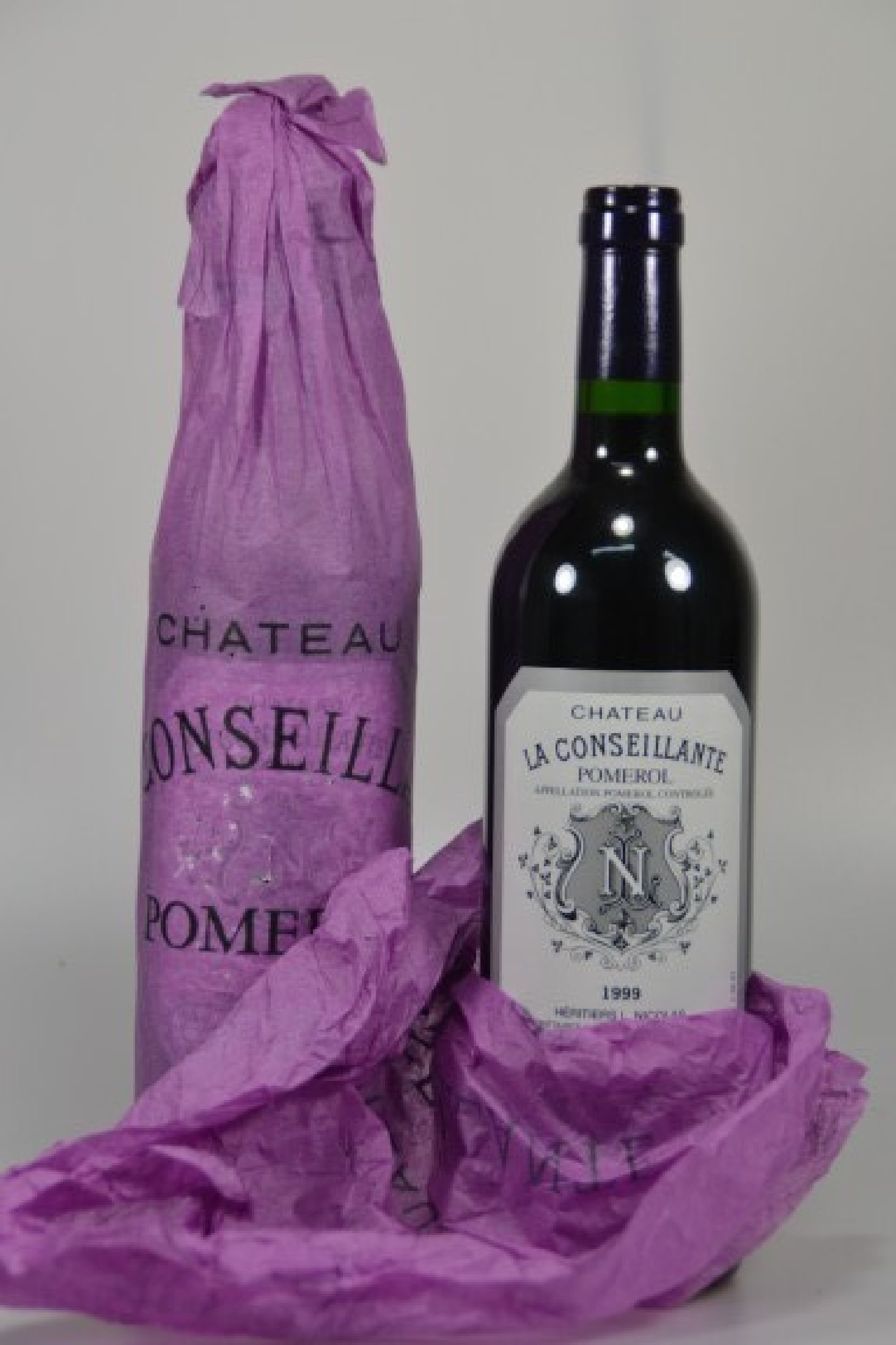 2 Flaschen 1999 Chateau La Conseillante, Pomerol, je 750ml, 13,5% Vol., Into Neck, unverkostet
