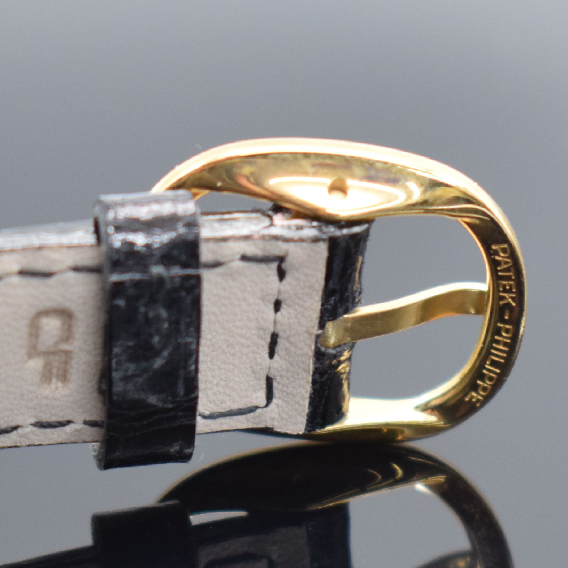Detail b: PATEK PHILIPPE Ellipse d´Or Armbanduhr in GG 750/000 Referenz 3548J, Schweiz um 2000, Handaufzug, ovales, 3-tlg. Geh., Boden & Glasrand aufgedr., ...