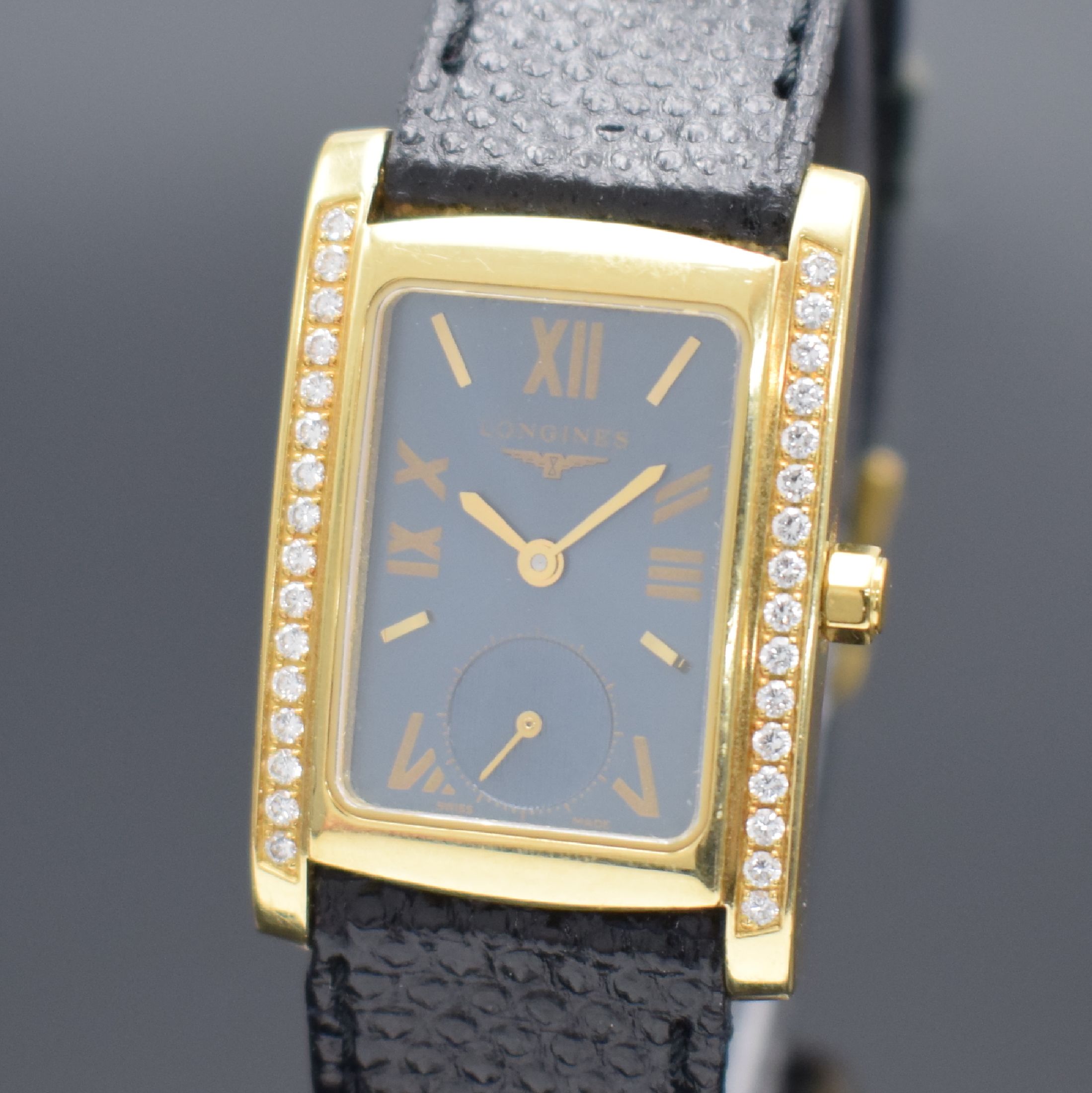 Detail a: LONGINES Damenarmbanduhr DolceVita mit Diamanten in GG 750/000, Schweiz um 2010, quarz, Boden aufgedr., orig. Lederband m. verg. Dornschl., Geh. ...