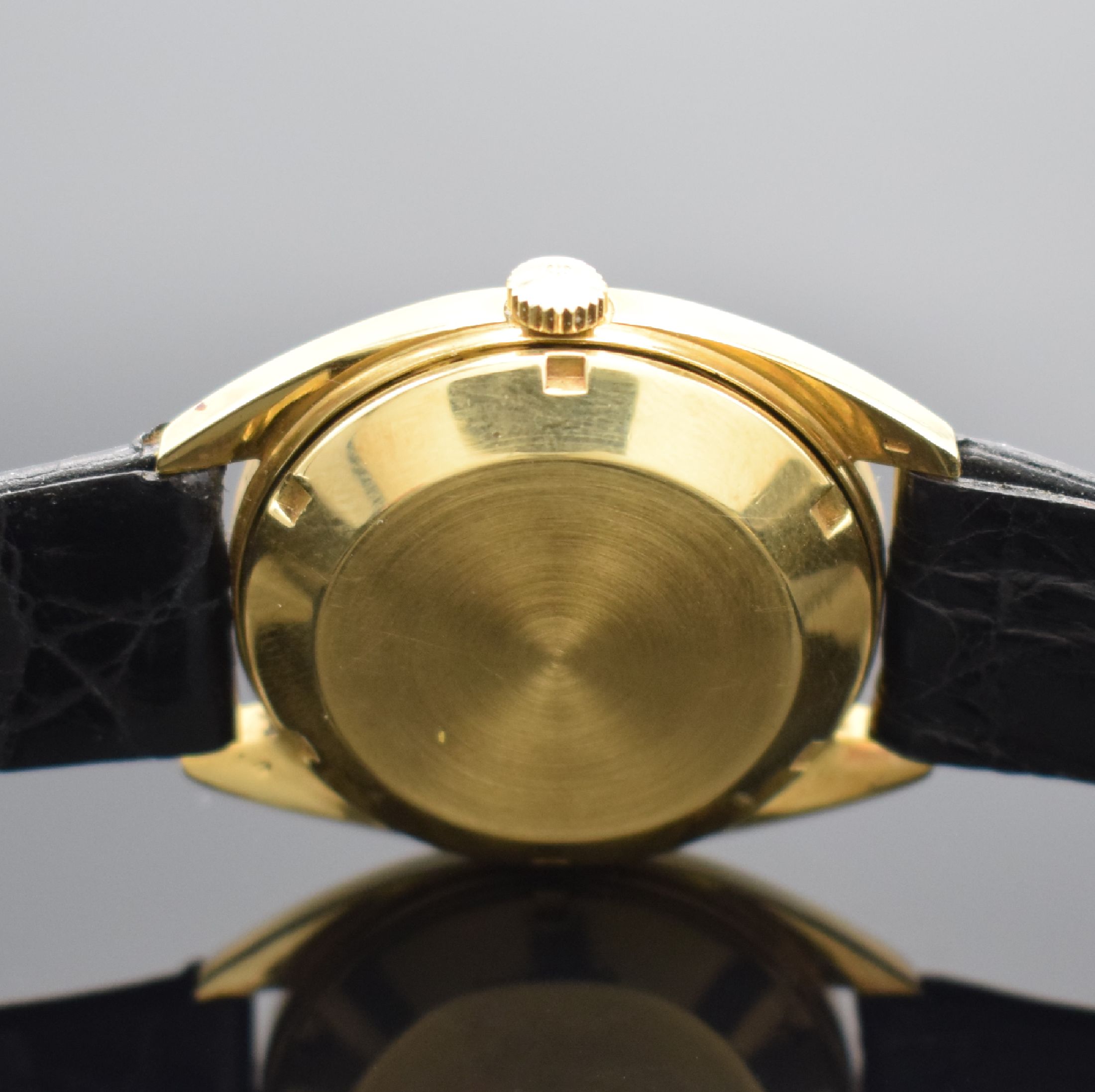 Detail c: GIRARD PERREGAUX Gyromatic Chronometer HF 36000 A/H Herrenarmbanduhr in GG 750/000, Schweiz um 1968, Automatik, Boden verschr., gold. Zifferbl. m. ...