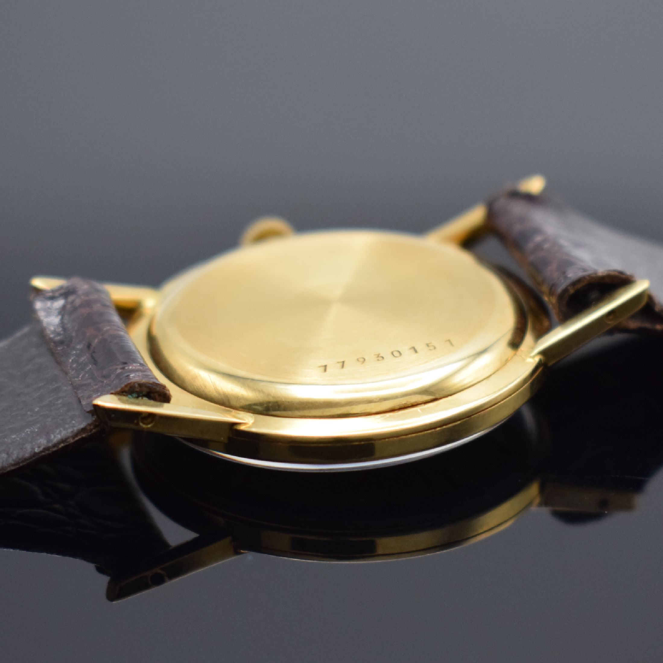 Detail c: GIRARD PERREGAUX Herrenarmbanduhr in GG 750/000, Schweiz um 1965, Handaufzug, Boden aufgedr., silb. Zifferbl. m. gold. Std.-Ind. & Zeigern rest., ...