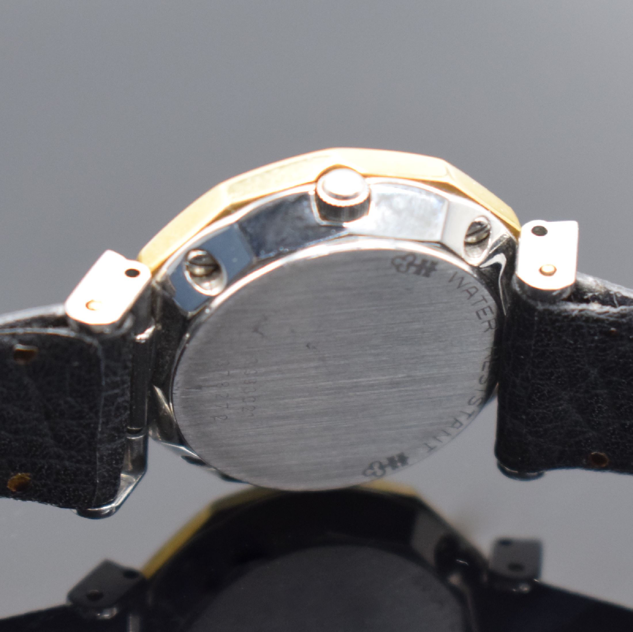 Detail d: CORUM Damenarmbanduhr Admiral´s Cup Referenz 39.930.21, Schweiz um 1990, quarz, Edelstahl/Gold kombiniert inkl. orig. Lederband m. dopp. Faltschl., ...