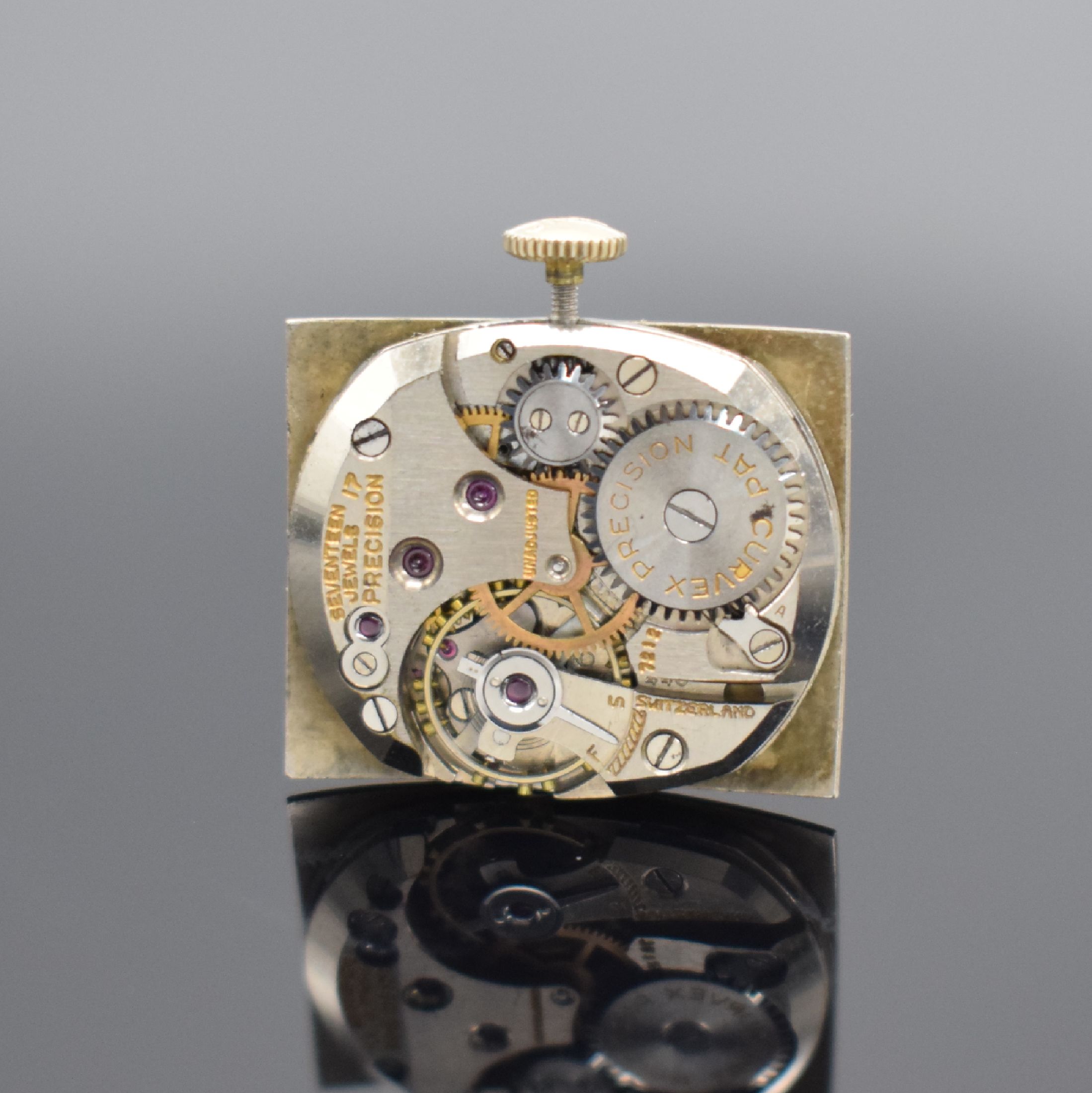 Detail d: GRUEN Curvex Herrenarmbanduhr, Schweiz/USA um 1941, Handaufzug, Ref. 440 575, gewölbtes Geh. in 10K gold filled, Boden aufgedr., gewölbtes ...