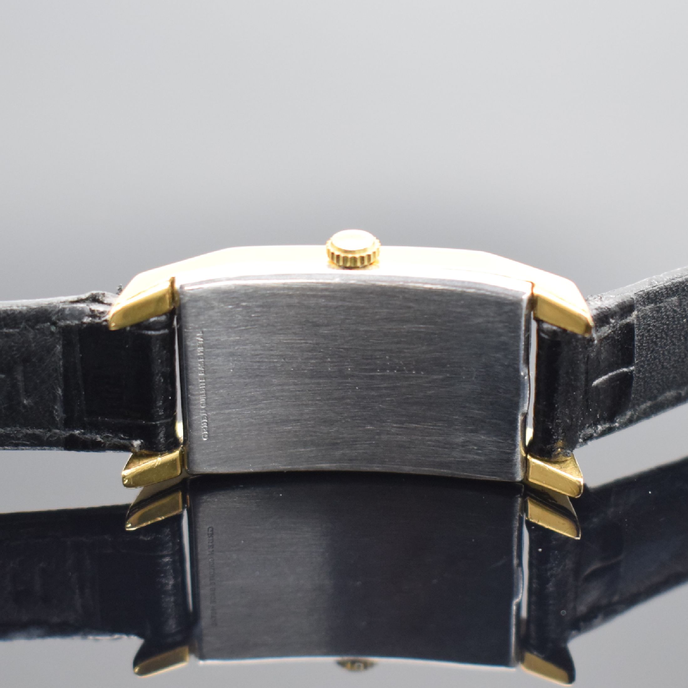 Detail b: GRUEN Herrenarmbanduhr Referenz 258 / 501, Schweiz/USA um 1937, Handaufzug, 2-teil. Metallgeh. m. Goldauflage, in sich gewölbt, Edelstahlboden ...