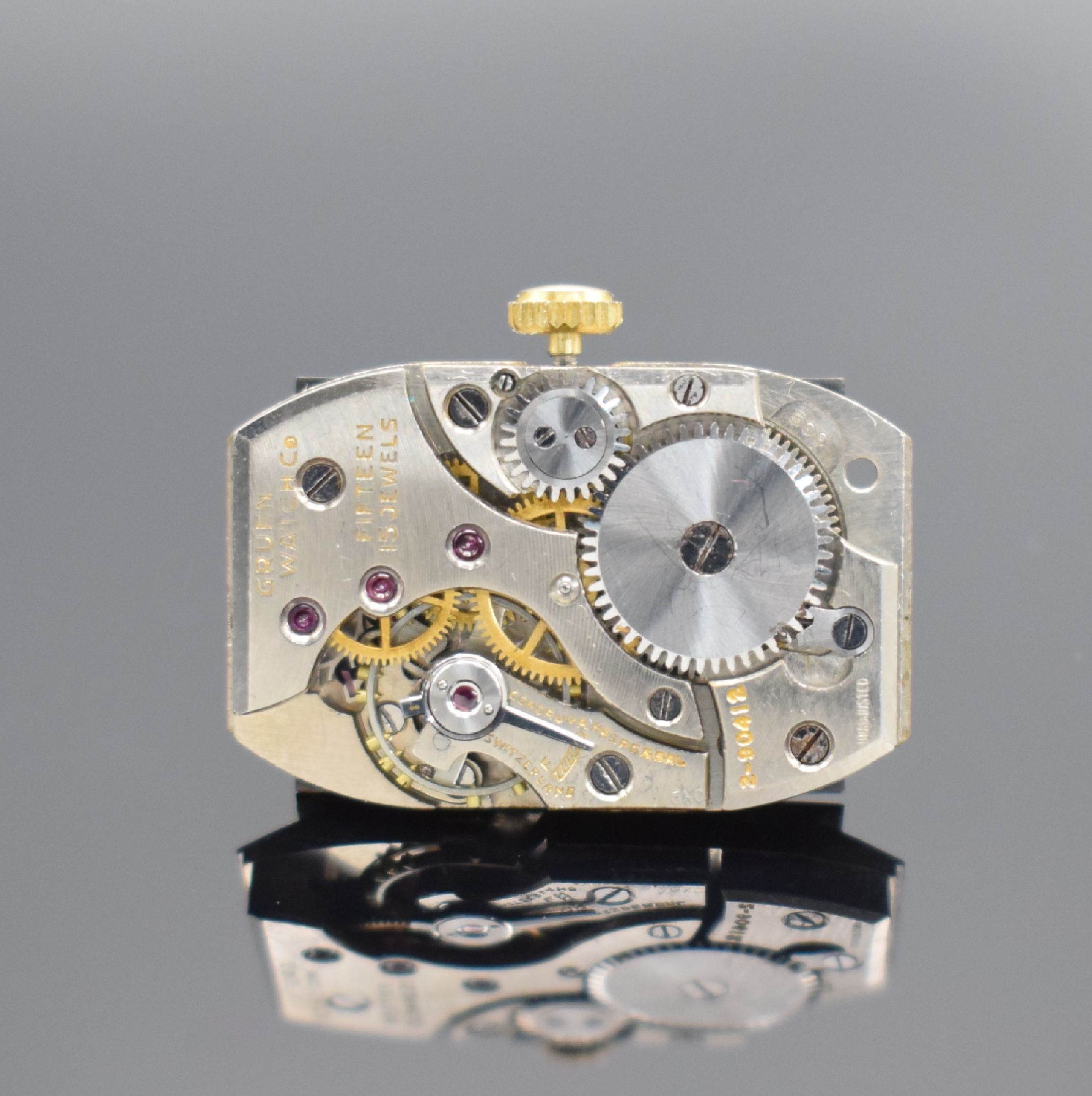 Detail c: GRUEN Herrenarmbanduhr Referenz 258 / 501, Schweiz/USA um 1937, Handaufzug, 2-teil. Metallgeh. m. Goldauflage, in sich gewölbt, Edelstahlboden ...