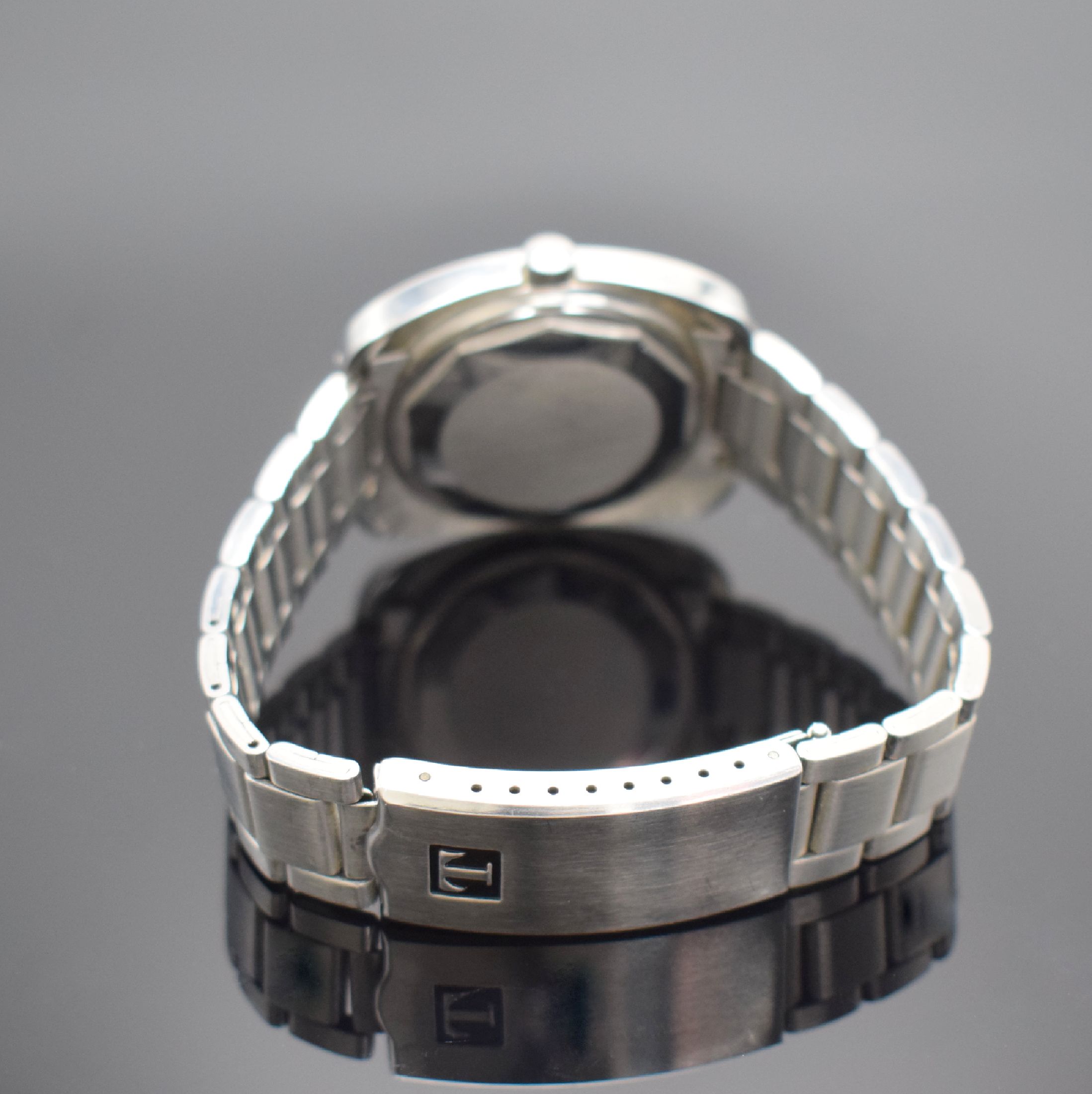 Detail b: TISSOT Seastar Herrenarmbanduhr Referenz 46665-2X, Automatik, Schweiz um 1970, Edelstahlgeh. inkl. orig. Gliederband m. Faltschl., Boden verschr., ...