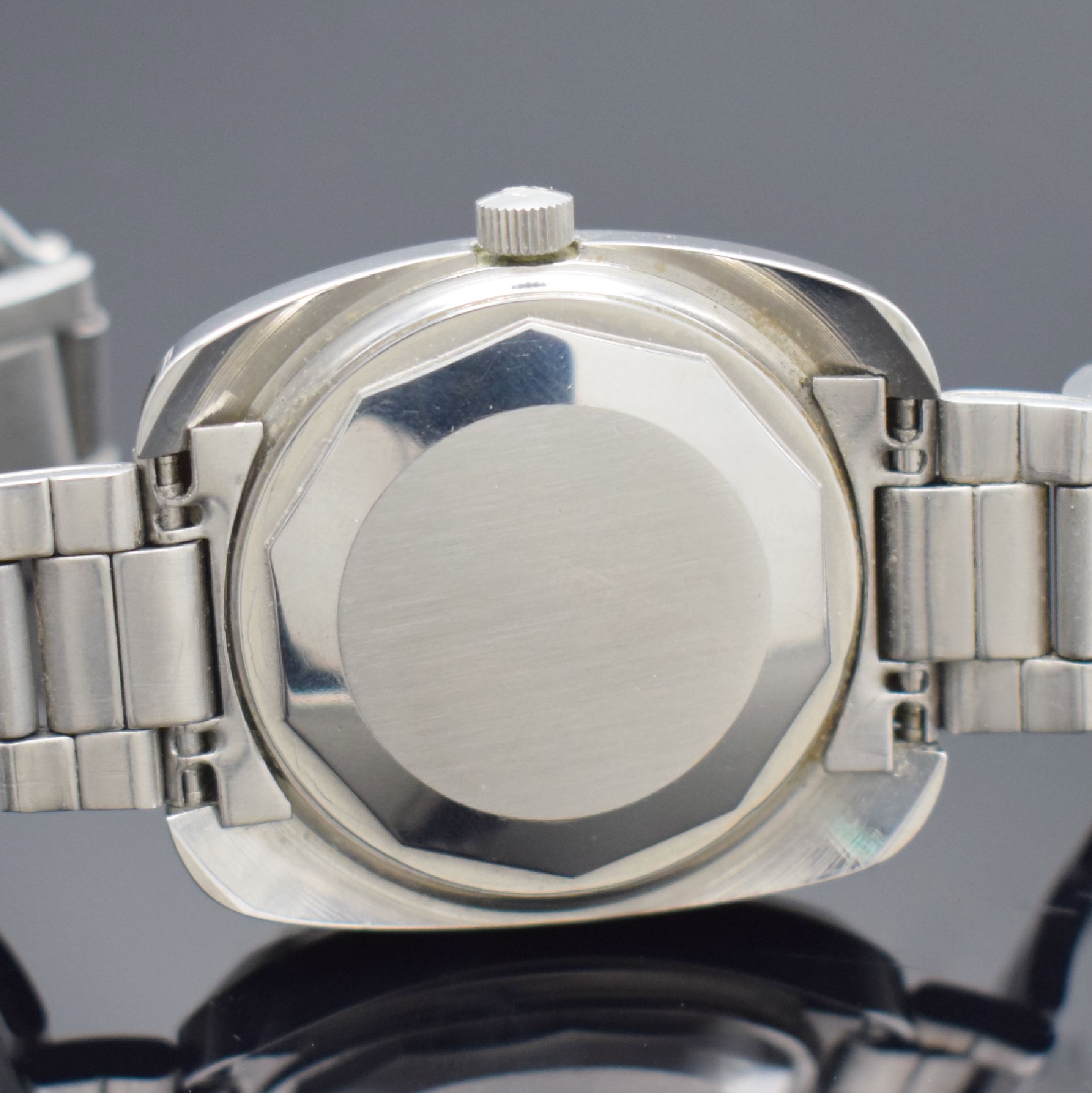 Detail d: TISSOT Seastar Herrenarmbanduhr Referenz 46665-2X, Automatik, Schweiz um 1970, Edelstahlgeh. inkl. orig. Gliederband m. Faltschl., Boden verschr., ...