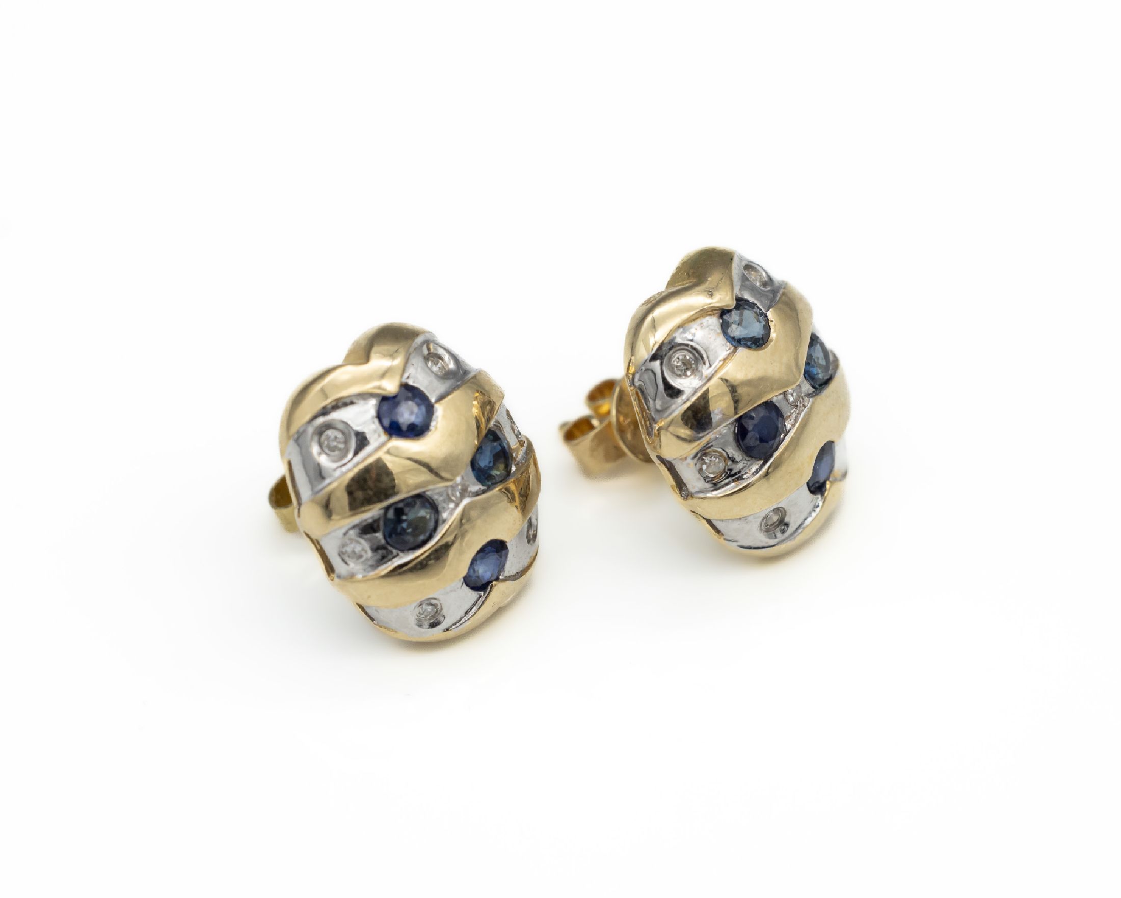 Paar 14 kt Gold Saphir-Diamant-Ohrstecker, GG/WG 585/000, 8 rundfacett. Saphire zus. ca. 0.80 ct, 14 8/8-Diamanten zus. ca. 0.15 ct Weiß/si-p, ...