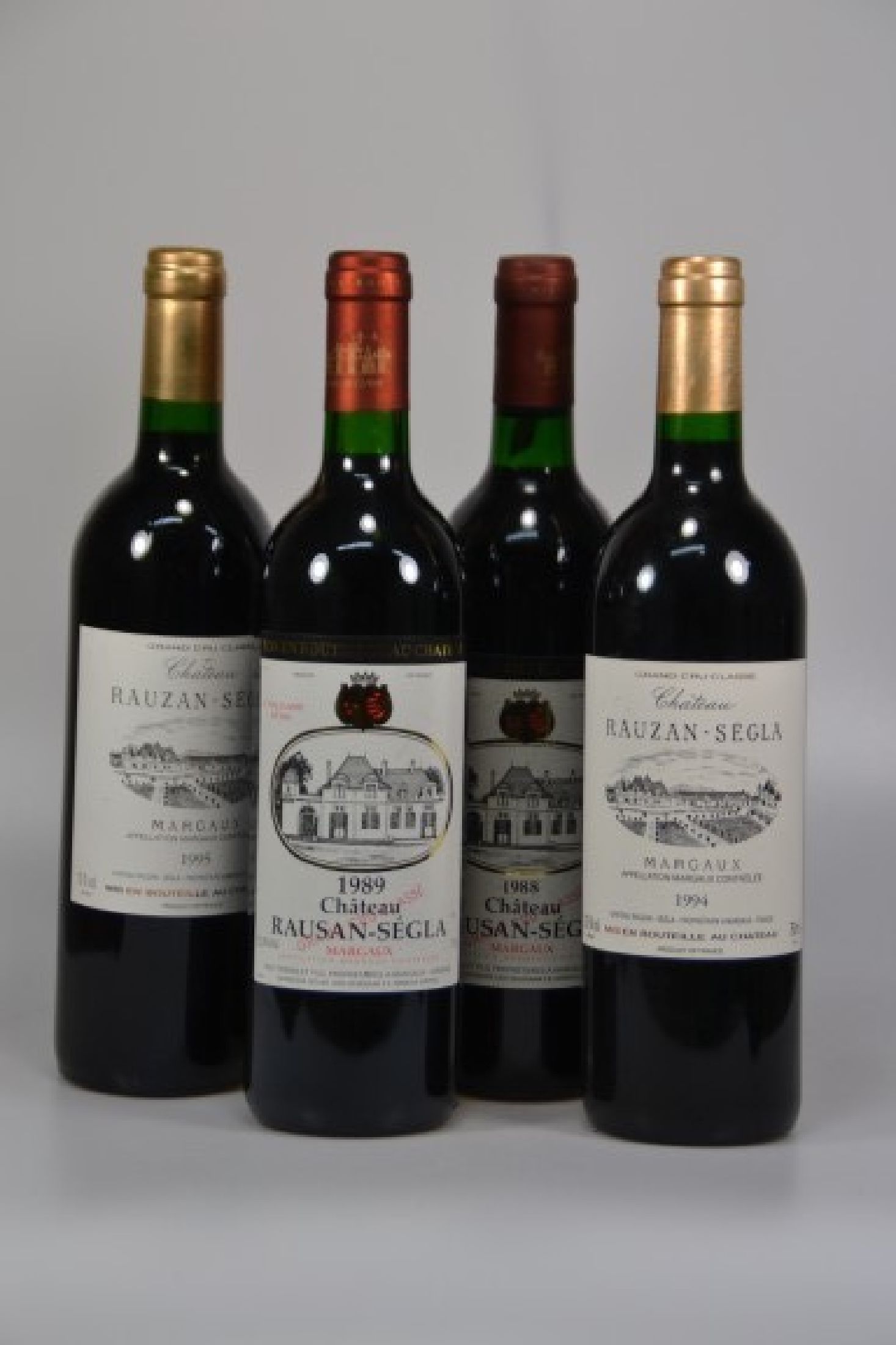 Detail a: 7 Flaschen Chateau Rausan-Segla, verschiedene Jahrgänge, Margaux, je 750ml, mind. Top Shoulder, 1x 1990 mit 94 Parker-Punkten, 1x1994, 1x1995, ...
