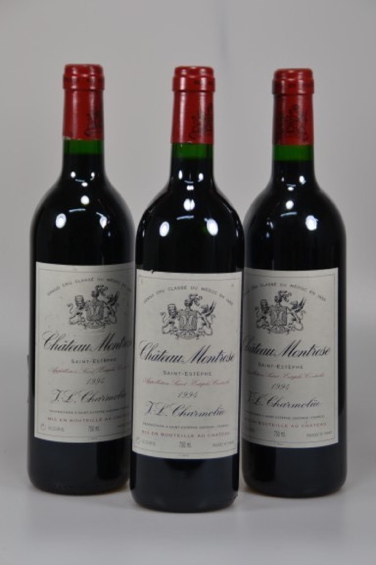 3 Flaschen 1994 Chateau Montrose, J.-L. Charmolue, Saint-Estephe, Grand Cru-Classe, je 750ml, 12,5% Vol., High Fill, unverkostet, 91 Parker-Punkte