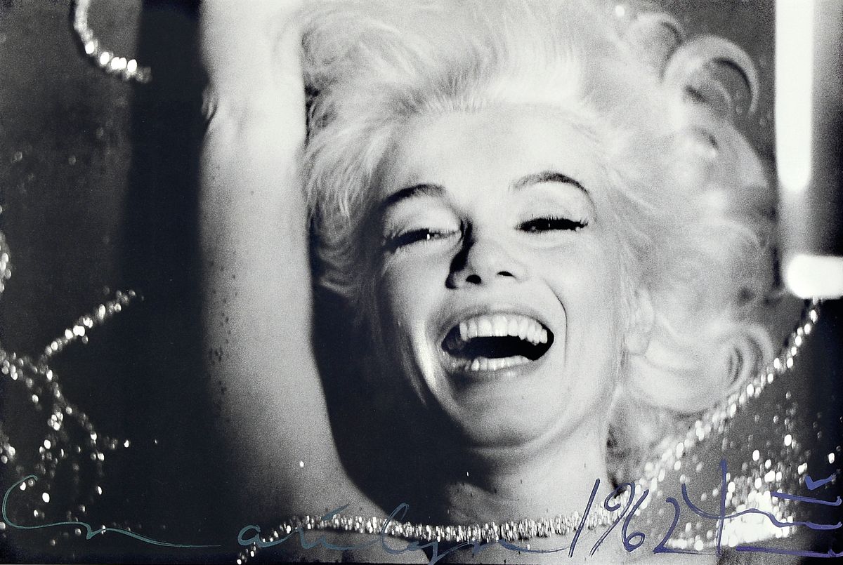 Bert Stern 1929 - 2013, "Marilyn Laughing" Fotografie auf dickem Velin, hochwertiger Iris-Print, vorderseitig handsigniert, Blattgr. 56 x ...
