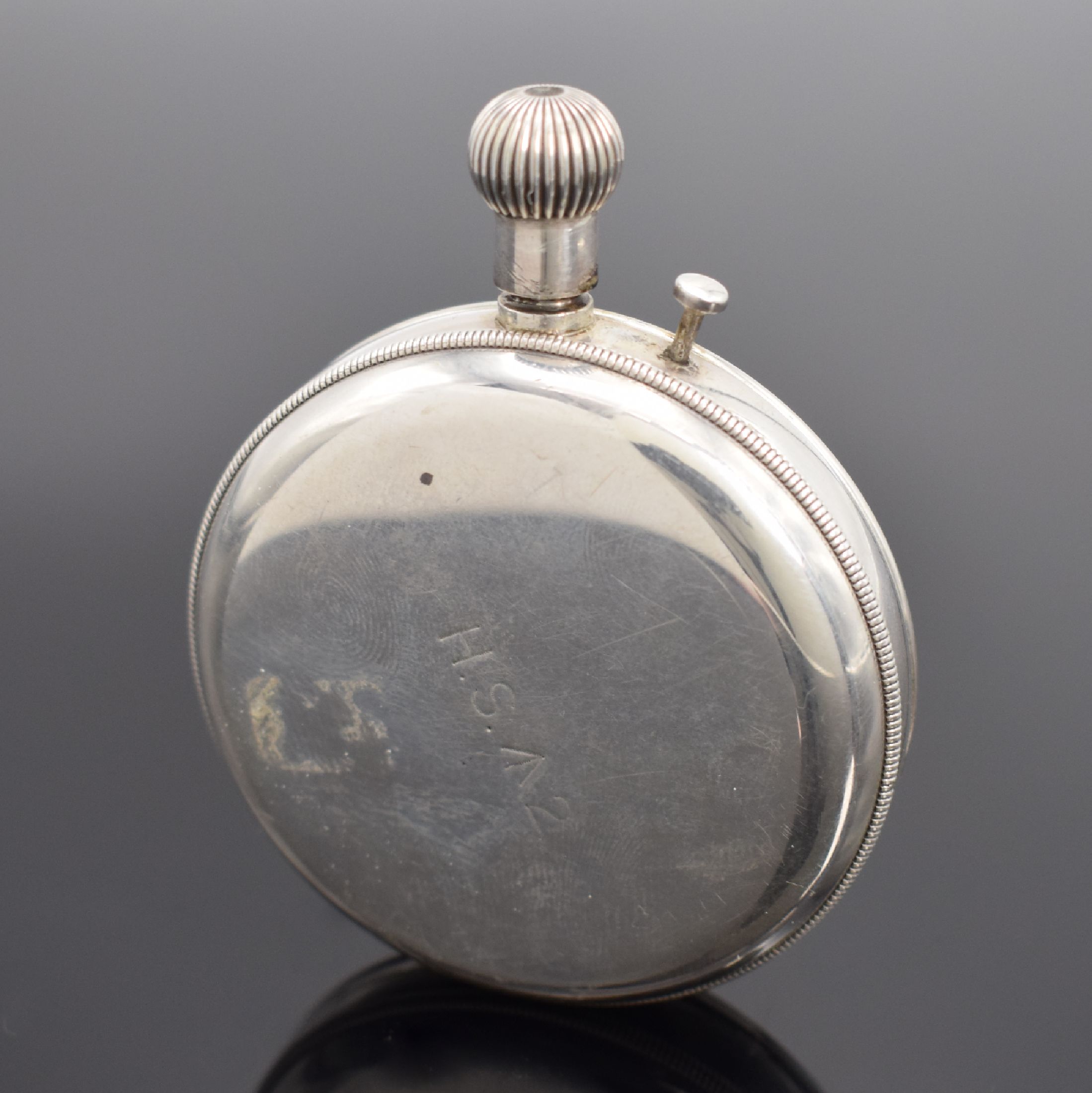 Detail a: ULYSSE NARDIN H.S.2 seltene Chronometer Beobachtungsuhr der britischen Marine, Schweiz um 1943, verschr. Sterlingsilbergeh. in Holzbox, glattes Geh., ...
