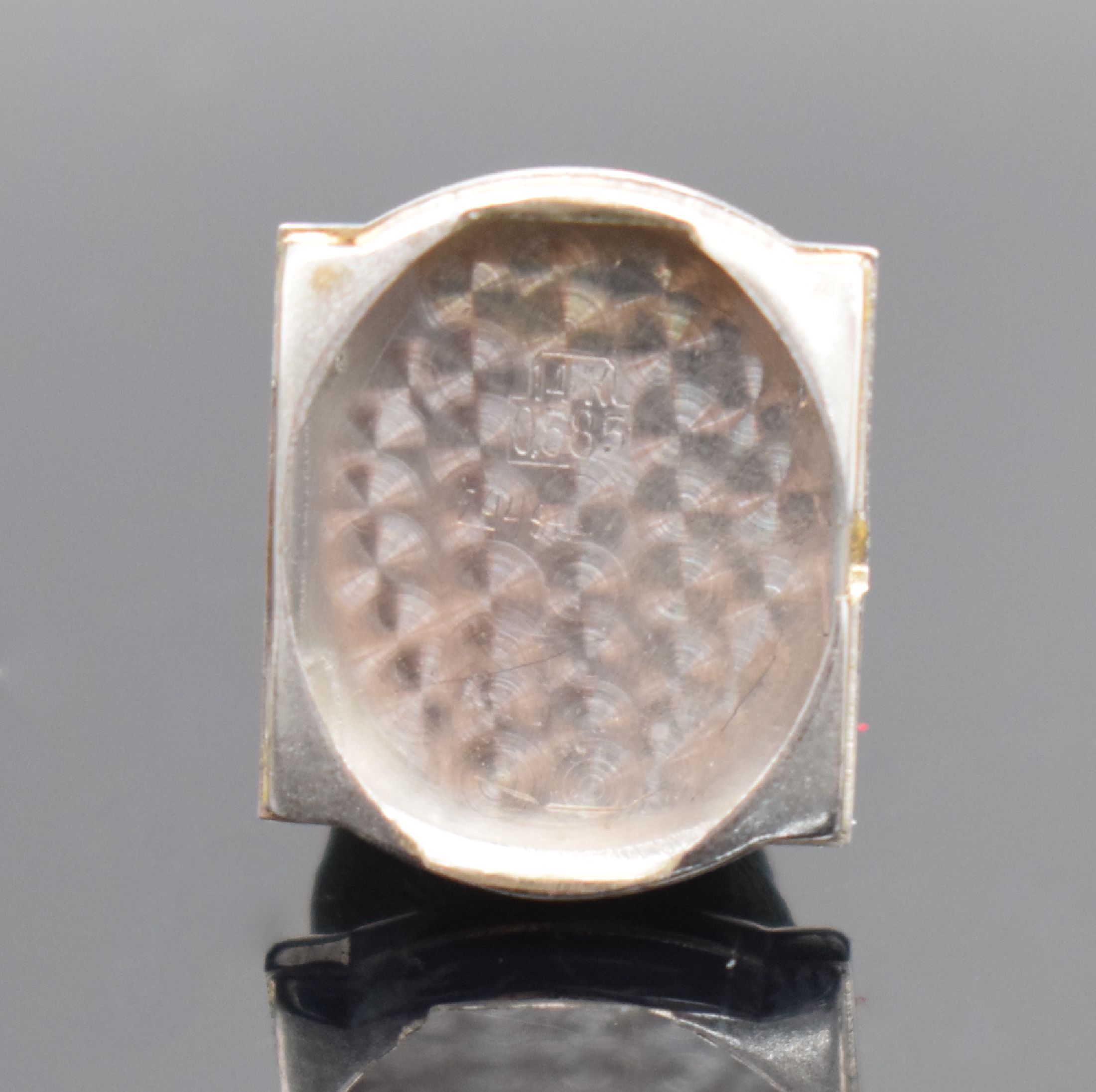 Detail e: ANKER Damenarmbanduhr in WG 585/000 mit Diamanten, Schweiz um 1965, Handaufzug, Boden aufgedr., silb. Zifferbl. m. silb. Std. Ind. & Zeigern, Kal. AS ...